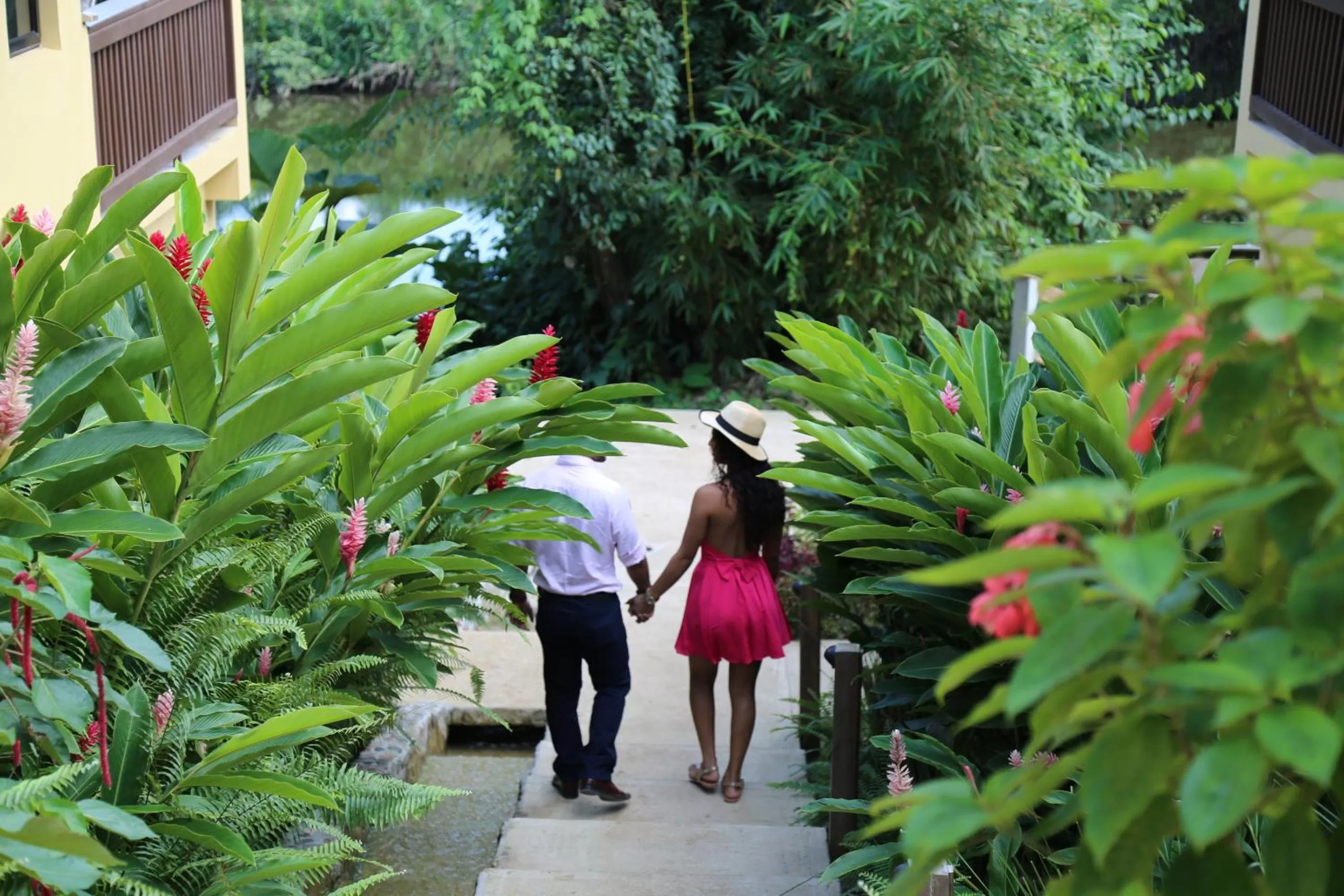 People in Sleeping Giant Rainforest Lodge