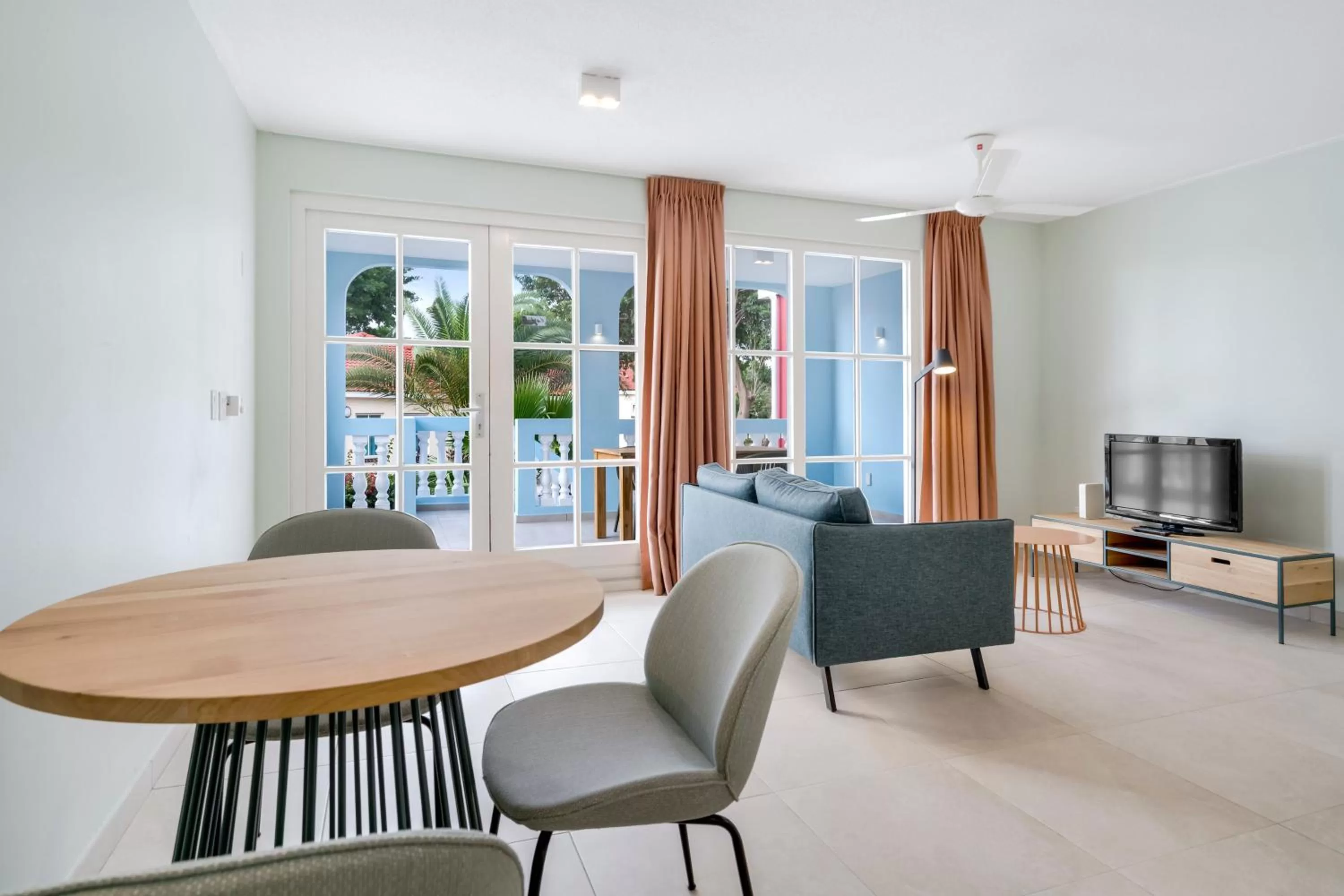 Seating area in Livingstone Jan Thiel Resort