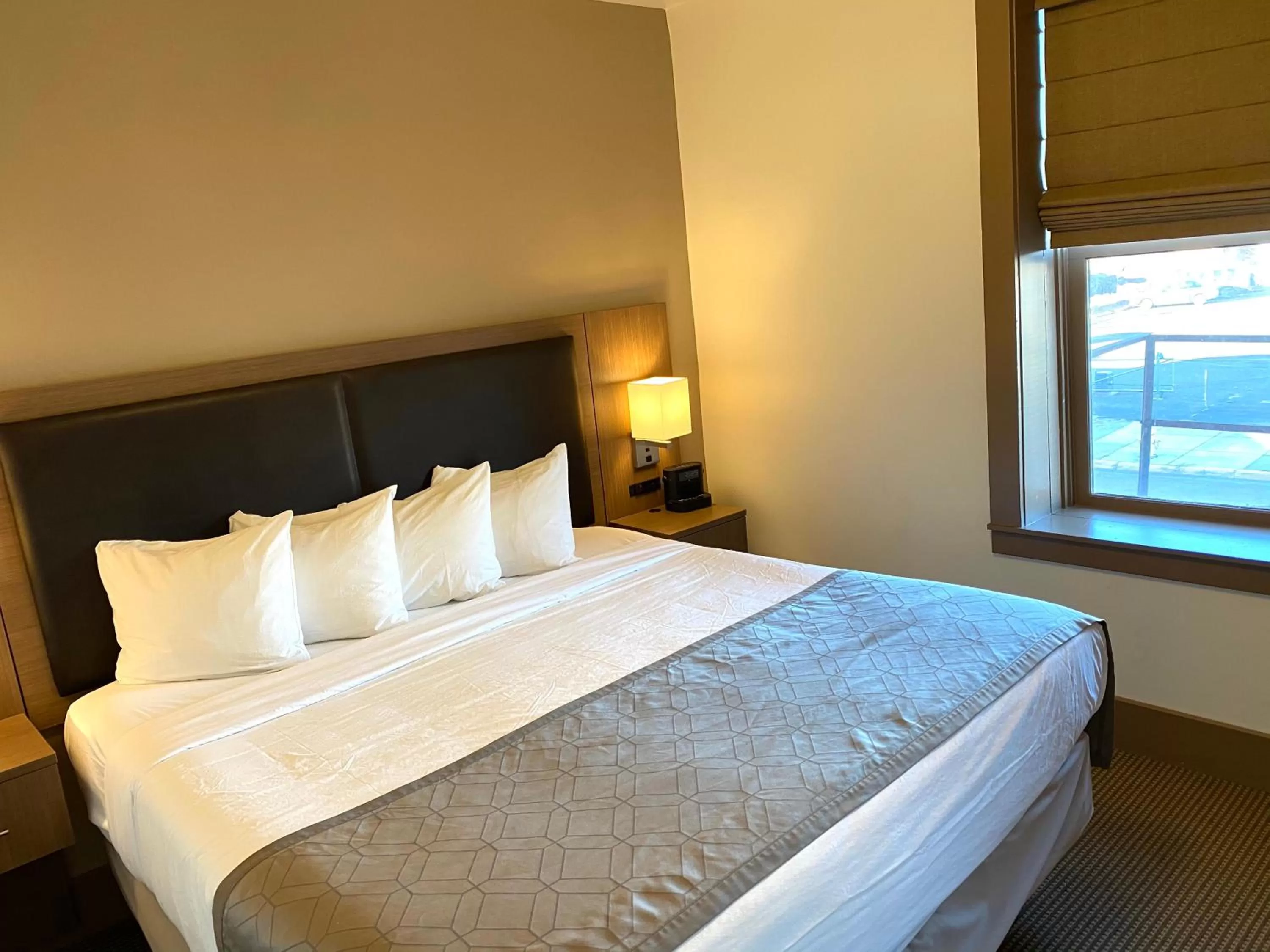 Bedroom, Bed in Historic Hotel Arvon