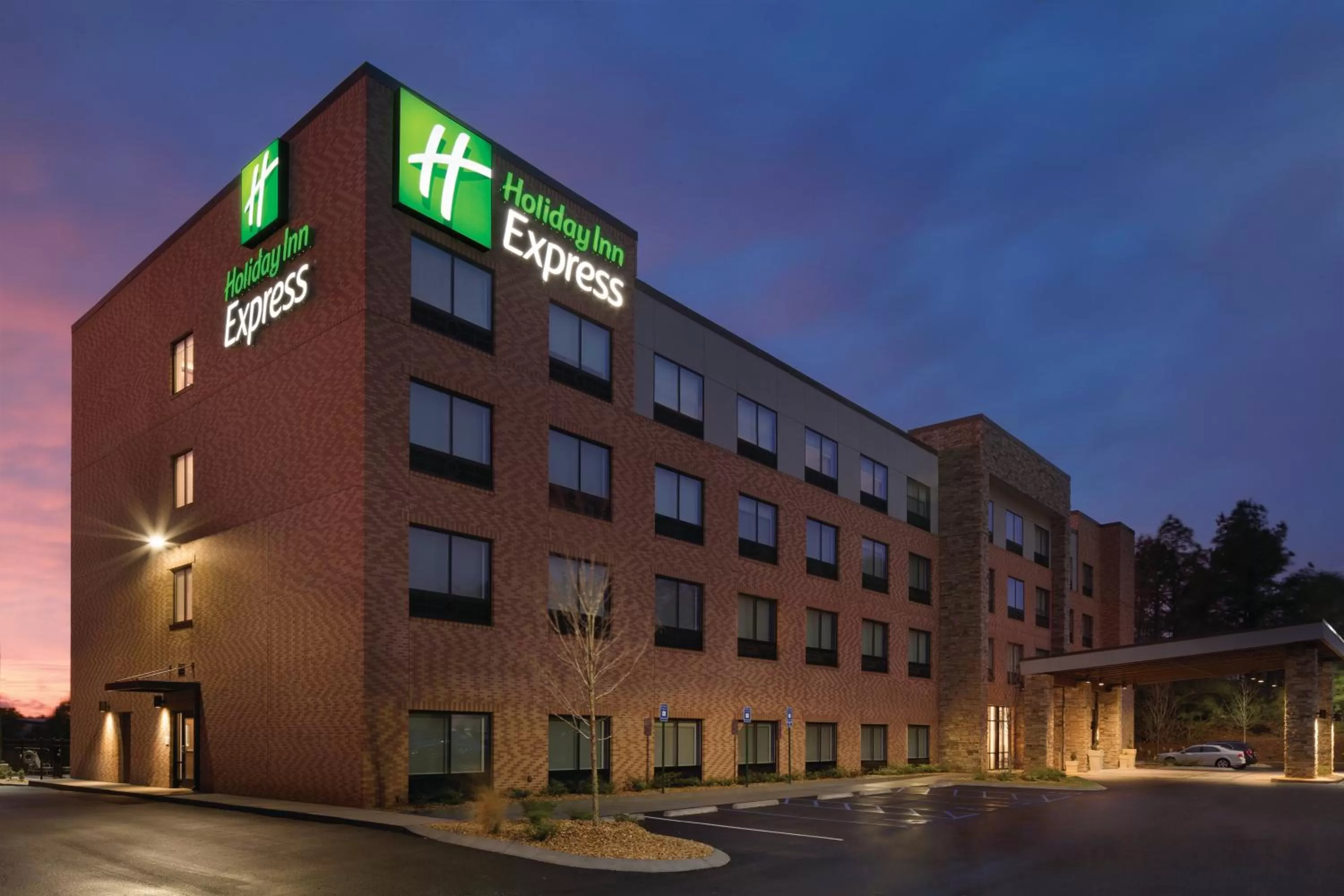 Property building in Holiday Inn Express Atlanta SW - Newnan by IHG