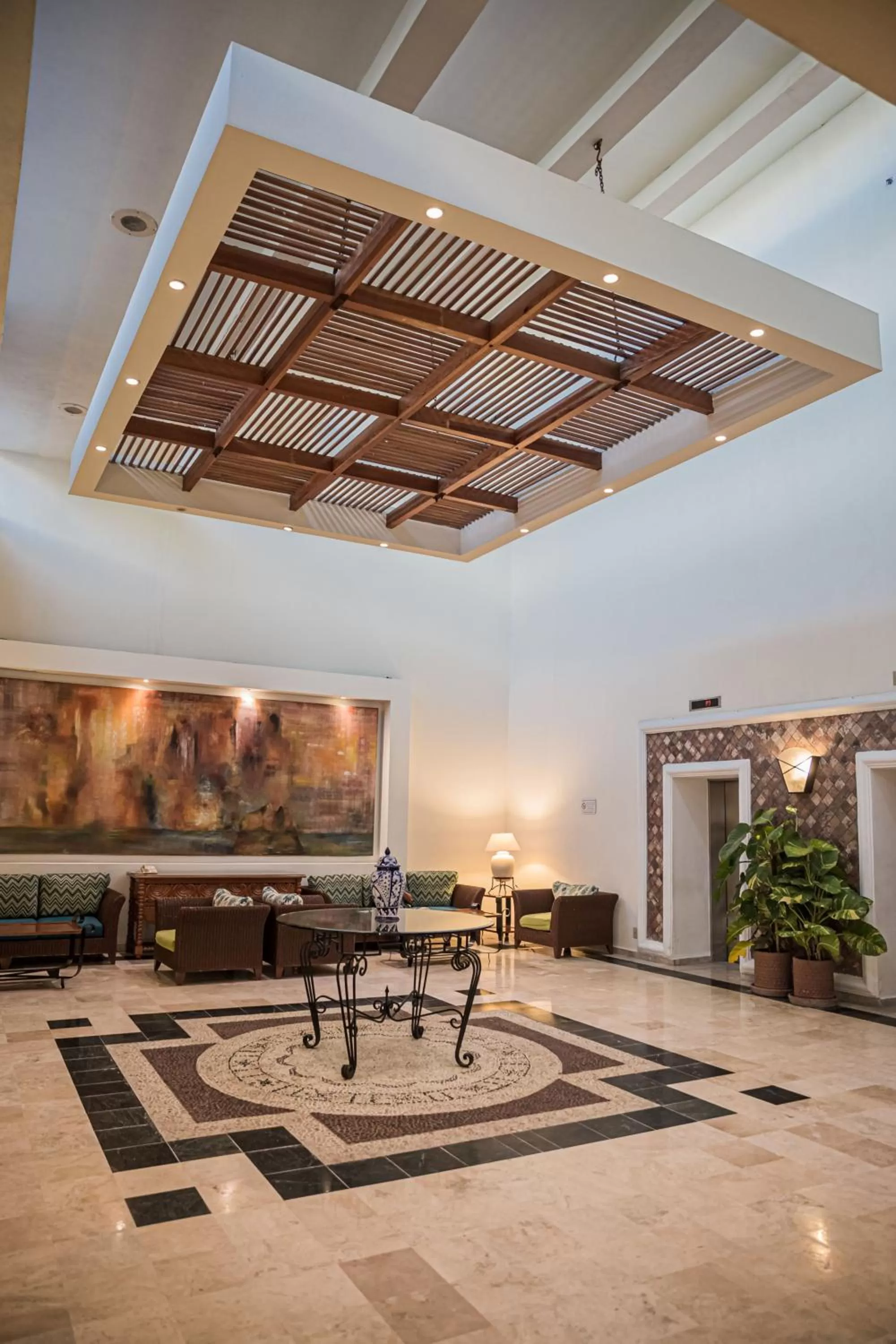 Lobby or reception in Holiday Inn Resort Acapulco, an IHG Hotel