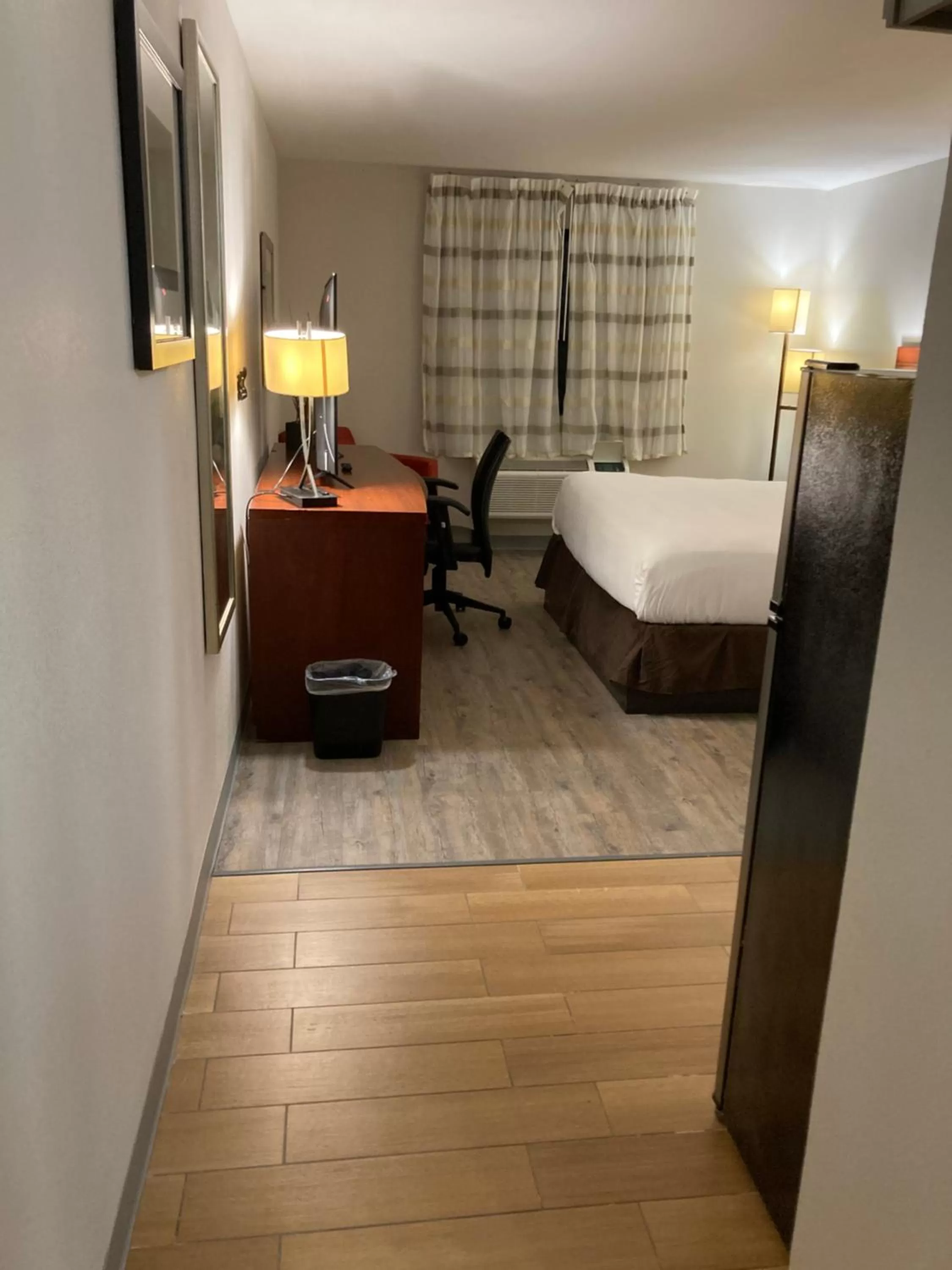 Photo of the whole room, Bed in The Hotel Orange