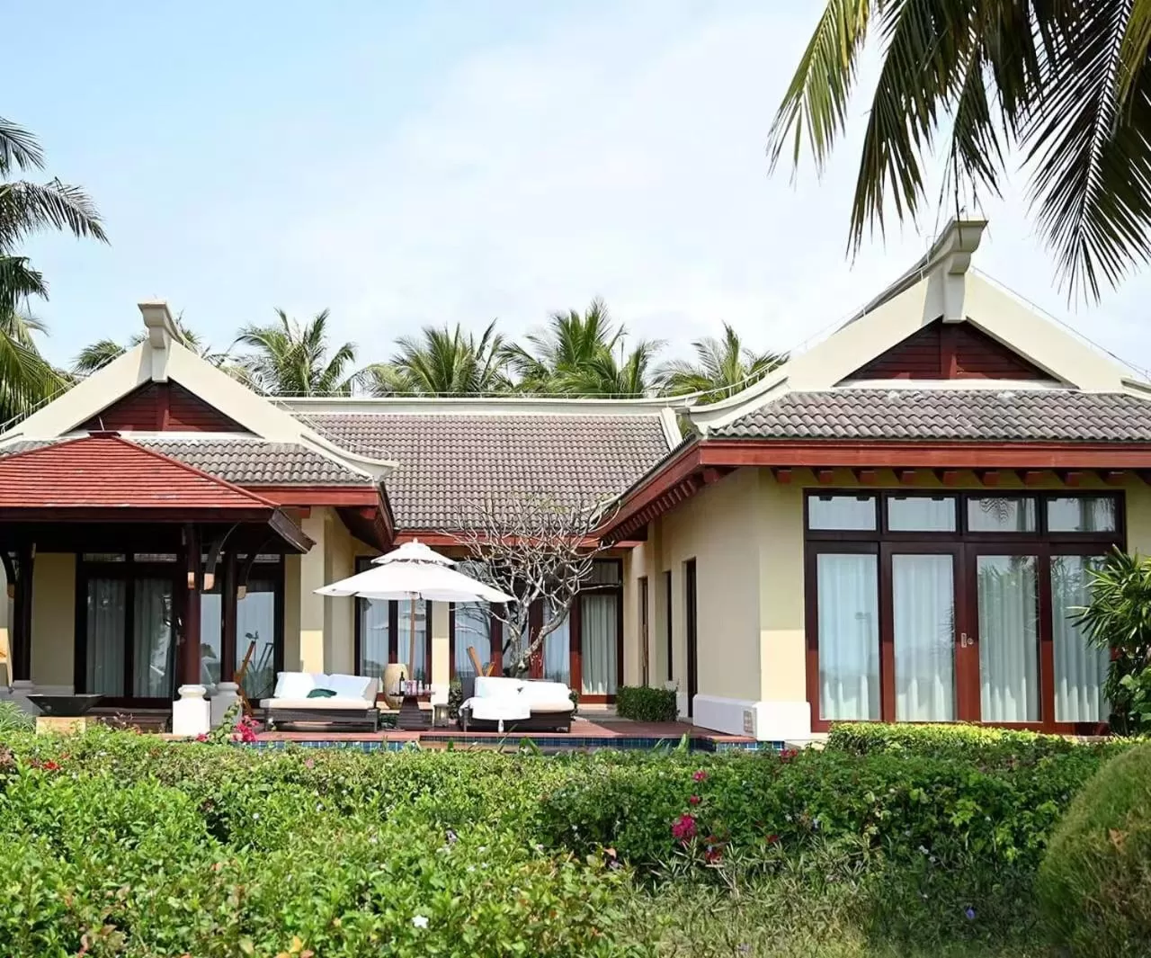 Property building in The Ritz-Carlton Sanya, Yalong Bay