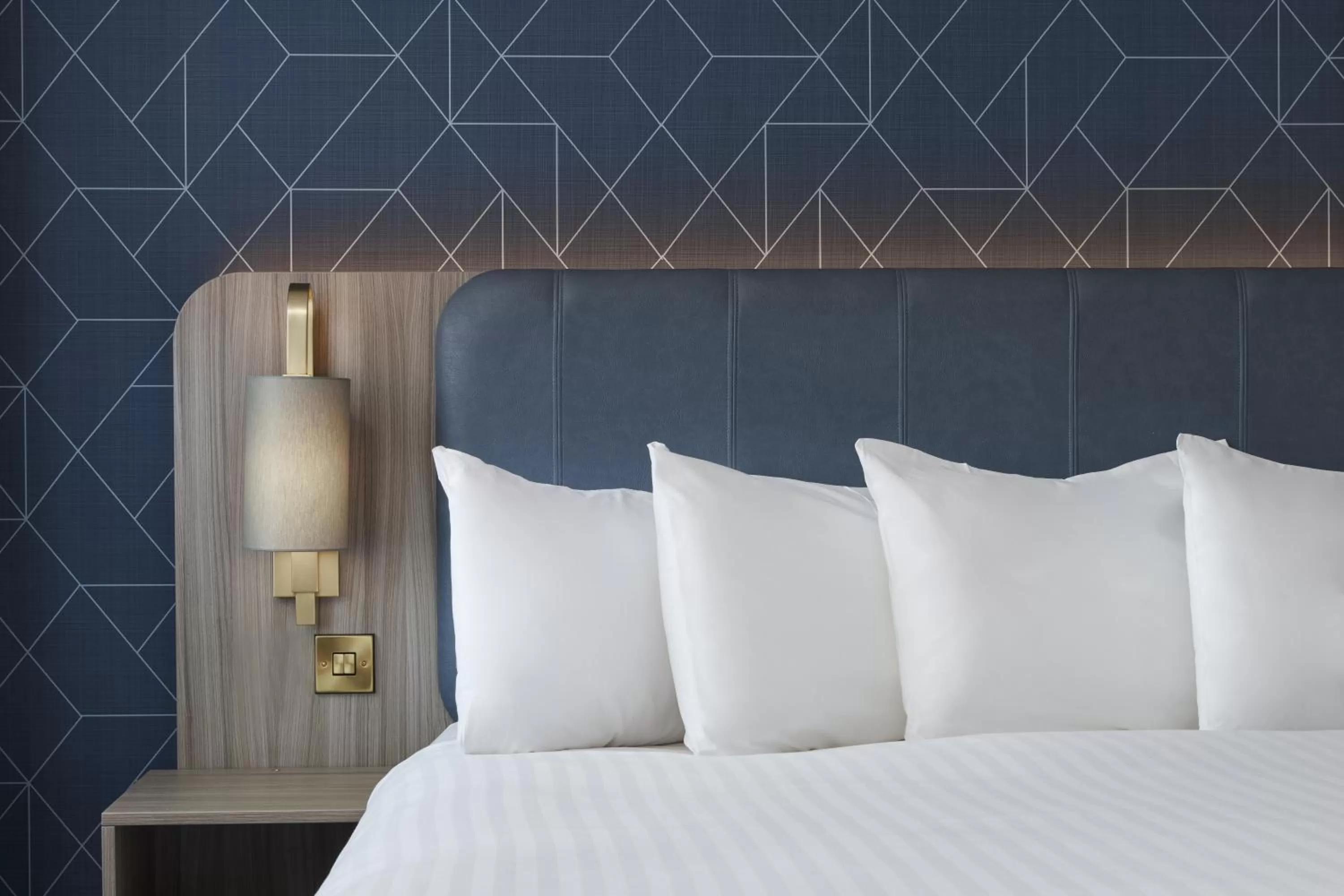 Bedroom, Bed in Leonardo Royal Southampton Grand Harbour