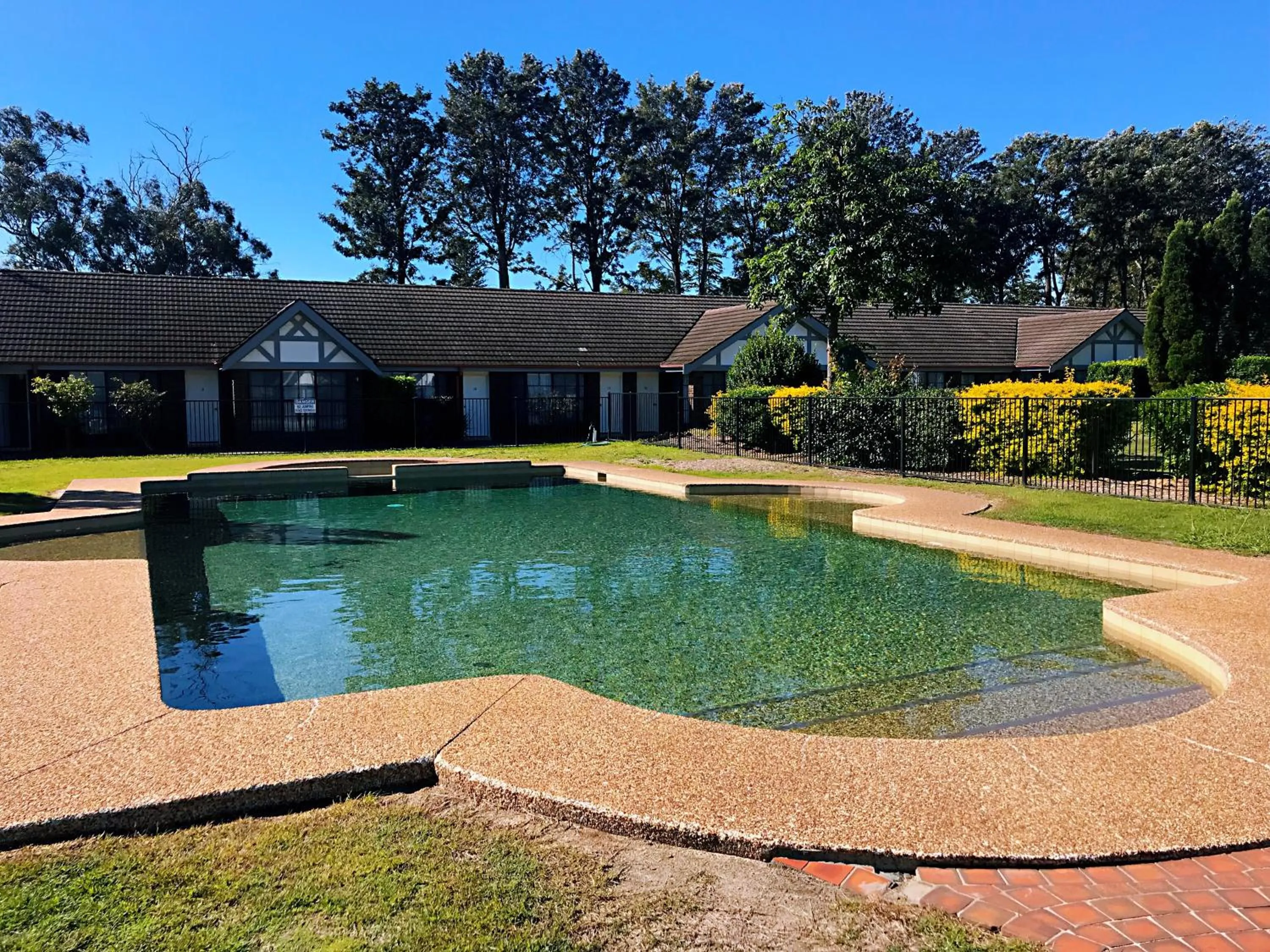 Swimming pool in Sir Francis Drake