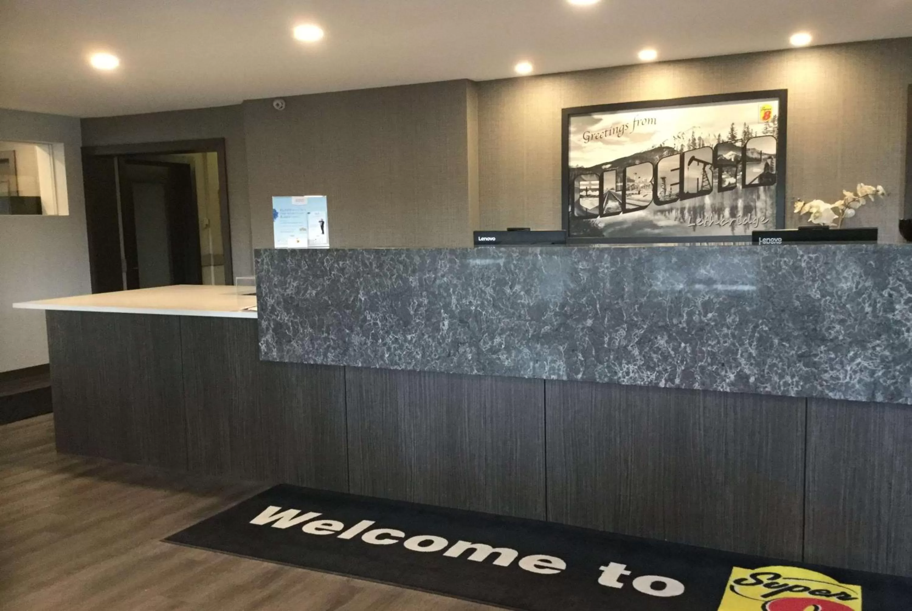 Lobby or reception in Super 8 by Wyndham Lethbridge