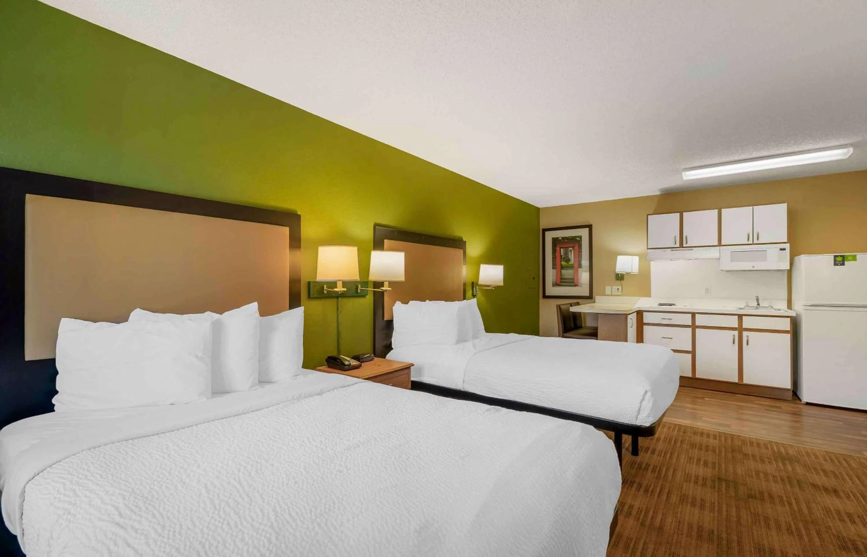 Bedroom, Bed in Extended Stay America Select Suites - Tampa - Brandon