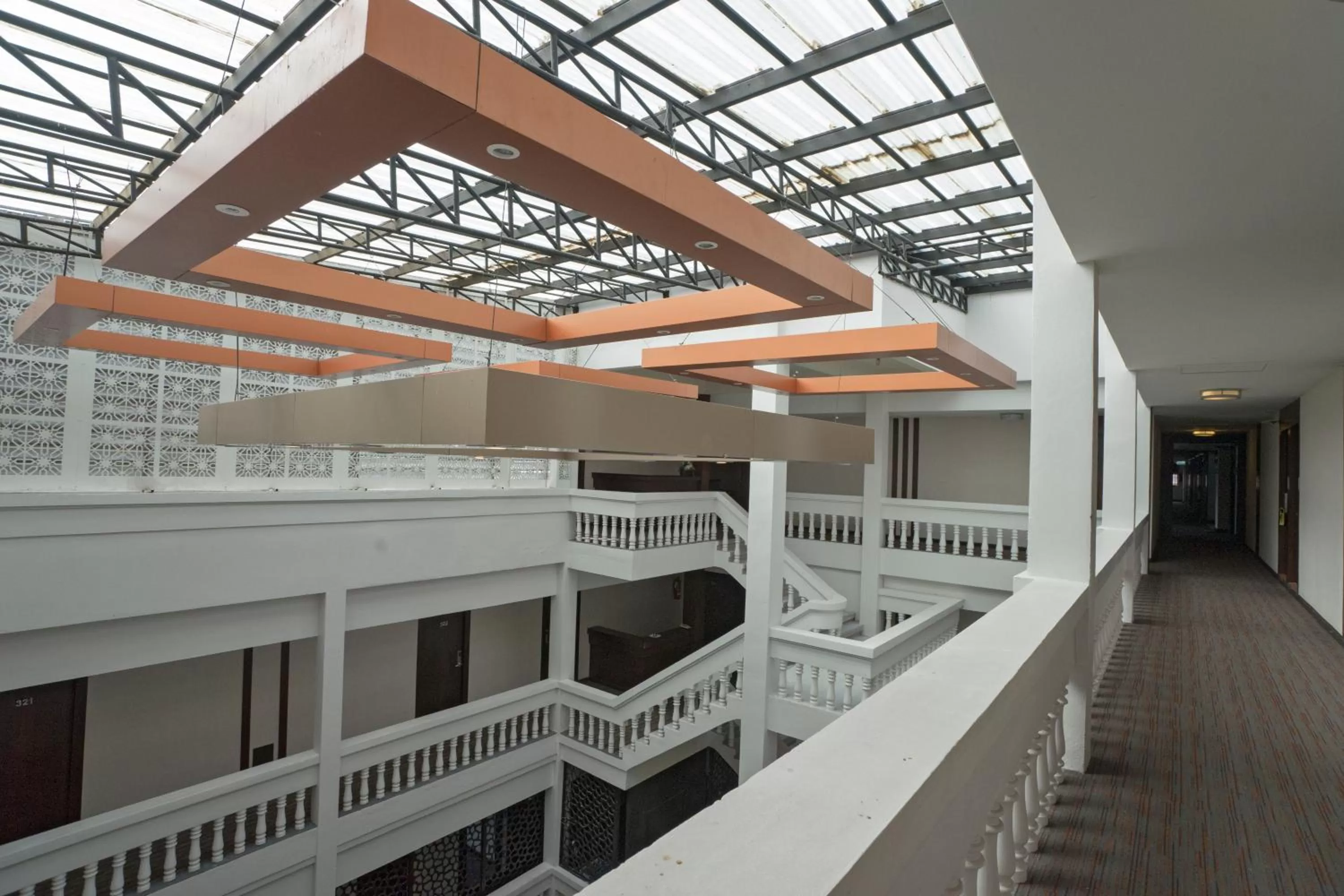 Kiss Gardenhome Chic Hotel