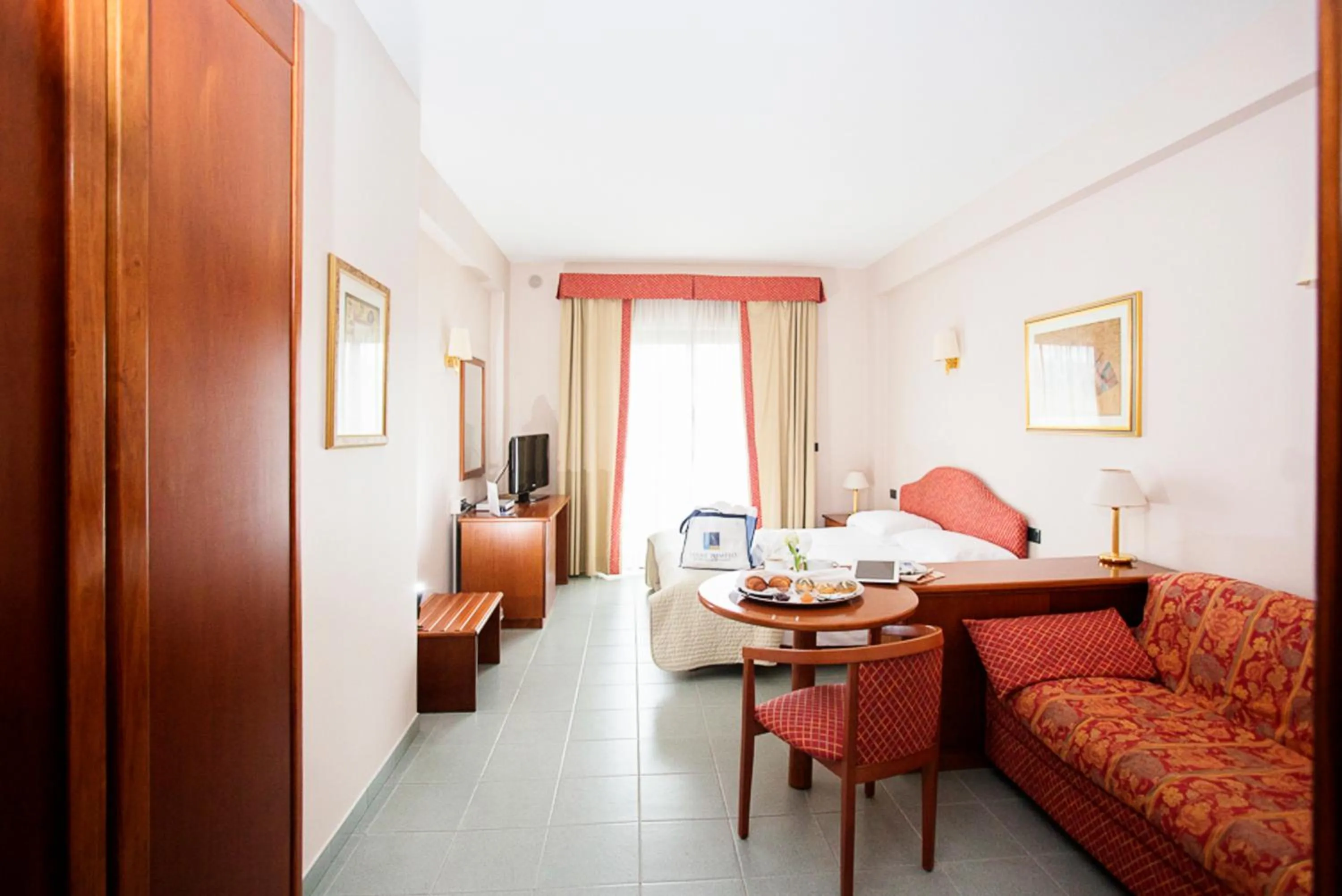 Photo of the whole room, Bed in Hotel Fontana Olente