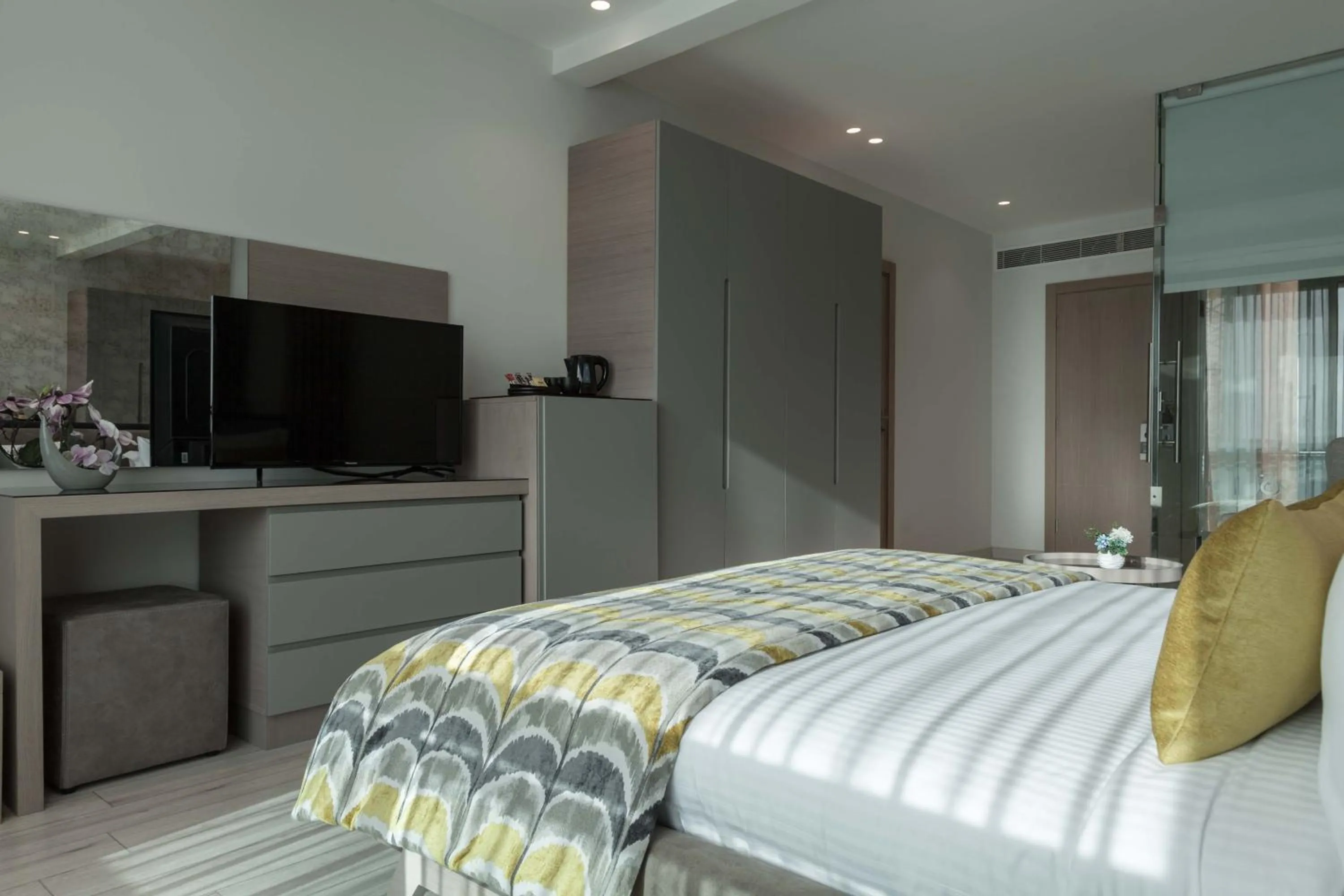 Photo of the whole room, Bed in Lahoya Homes