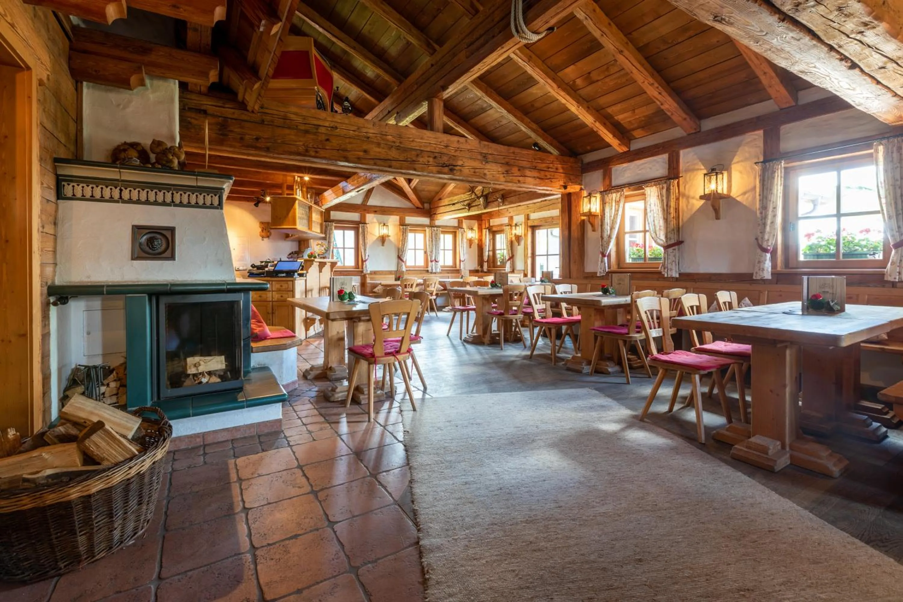 Restaurant/places to eat in Sackmann Wanderhotel