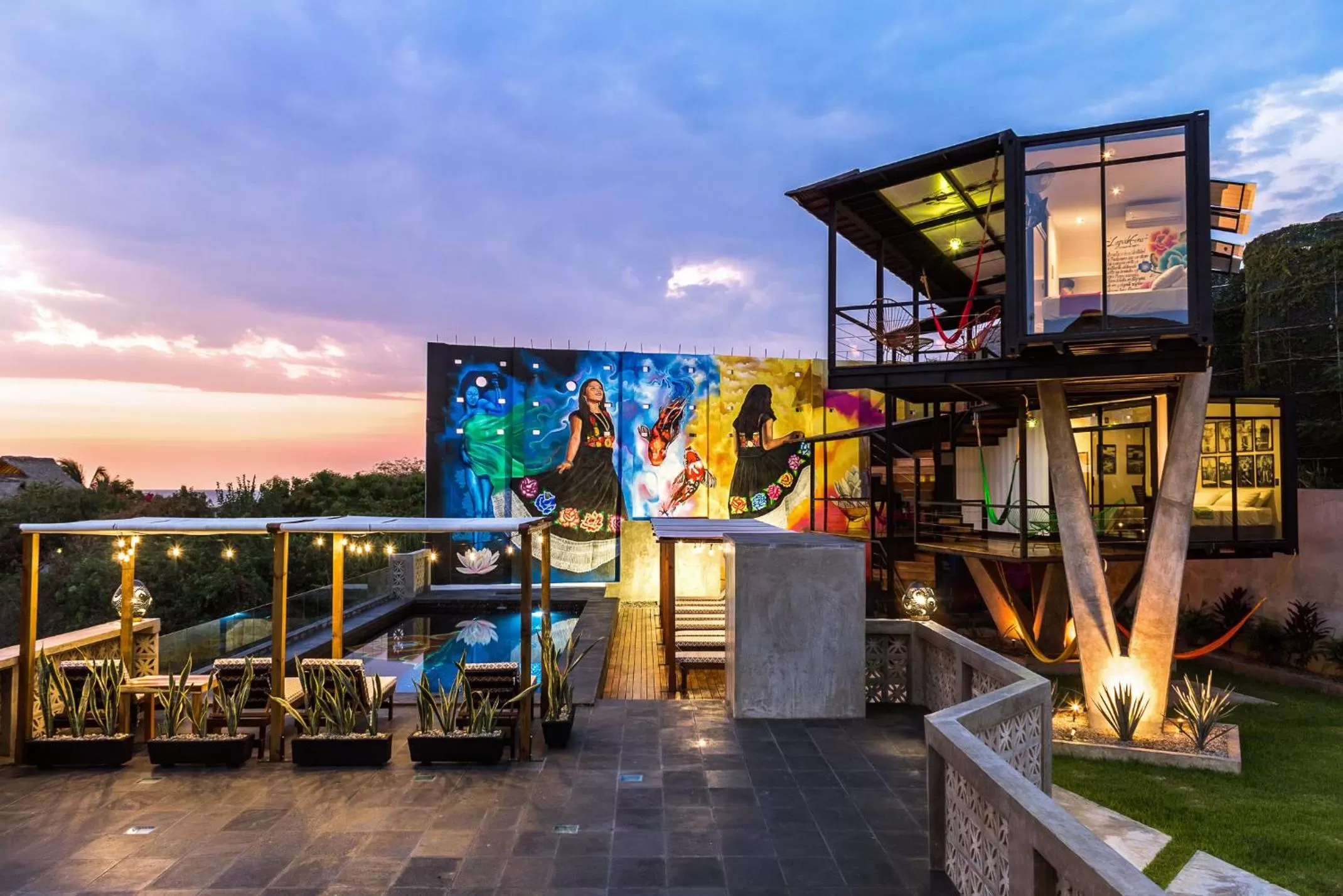 Garden in Cabane Container Boutique Hotel