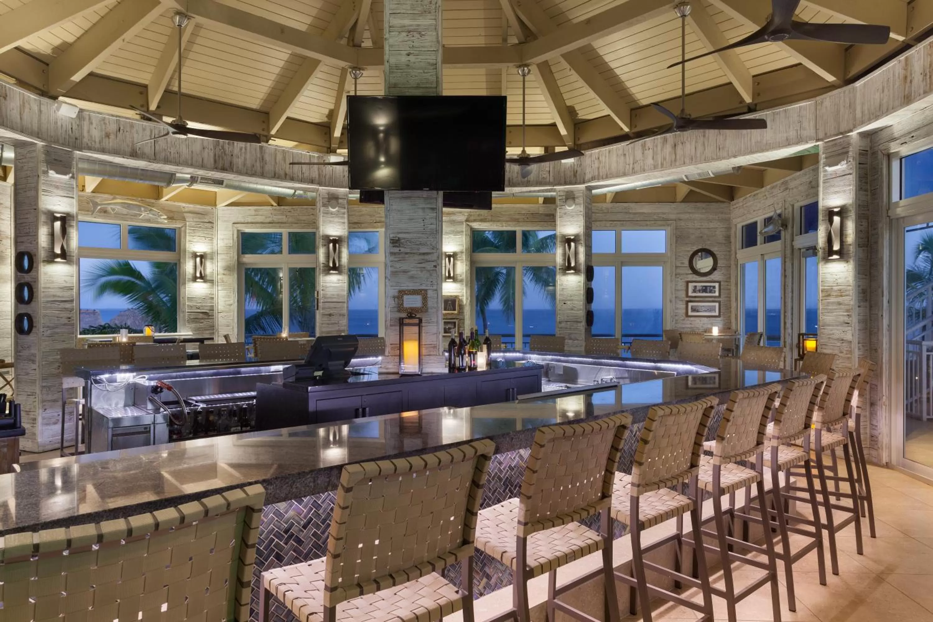 Restaurant/places to eat in Reefhouse Resort and Marina