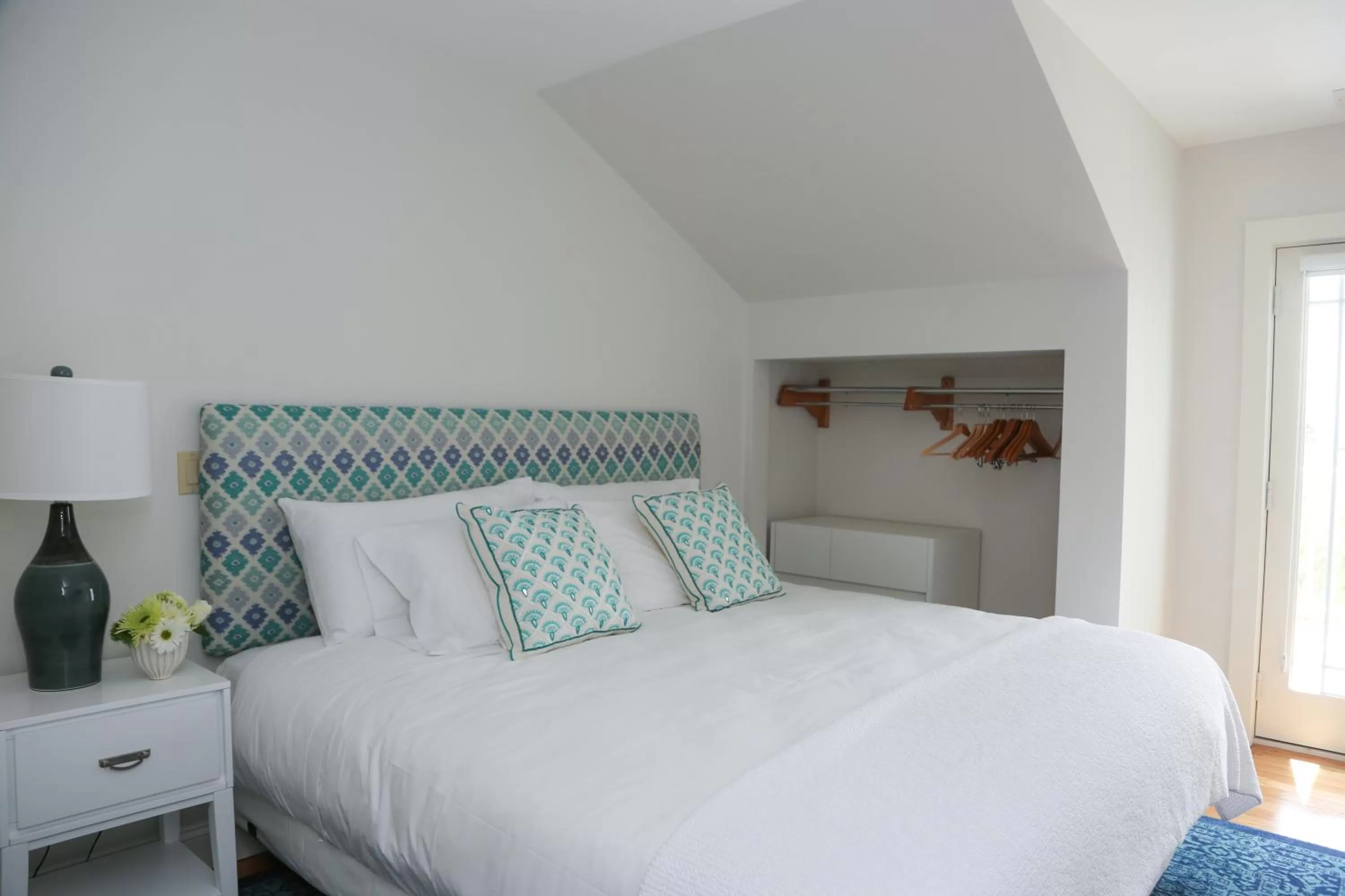 Bed in The Sea Breeze Inn