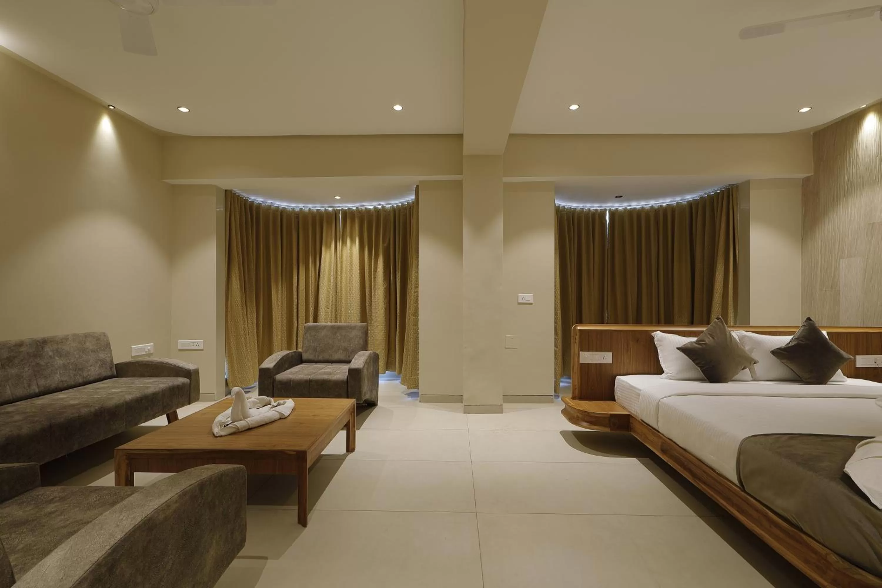 Photo of the whole room, Bed in Artilla Inn