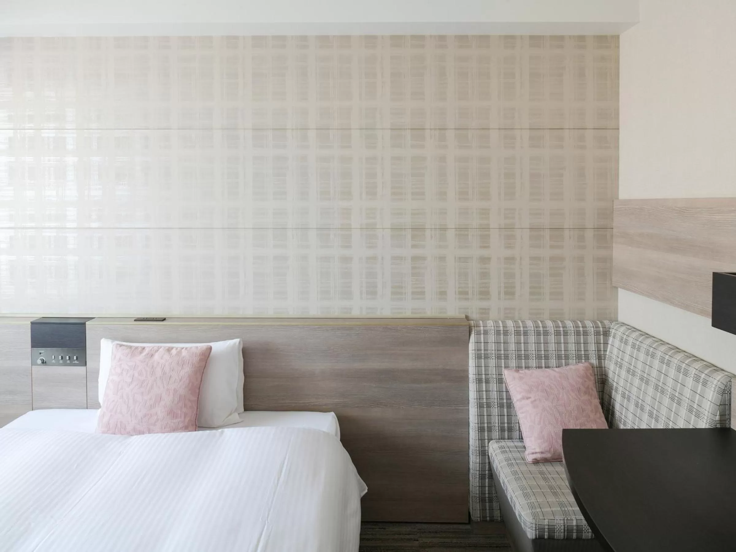 Photo of the whole room, Bed in Vessel Inn Shigamoriyama Station