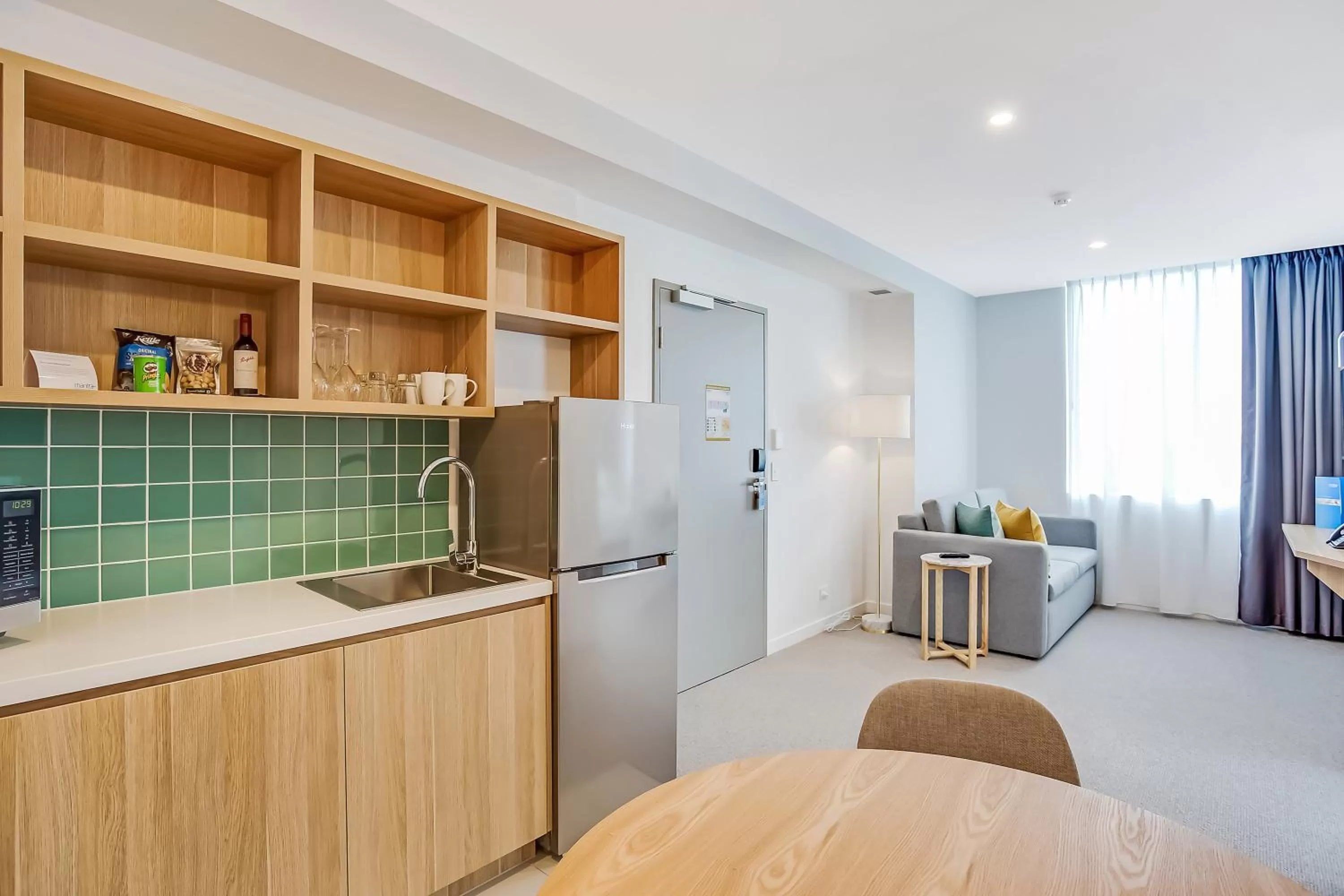 Kitchen or kitchenette in Mantra at Sharks