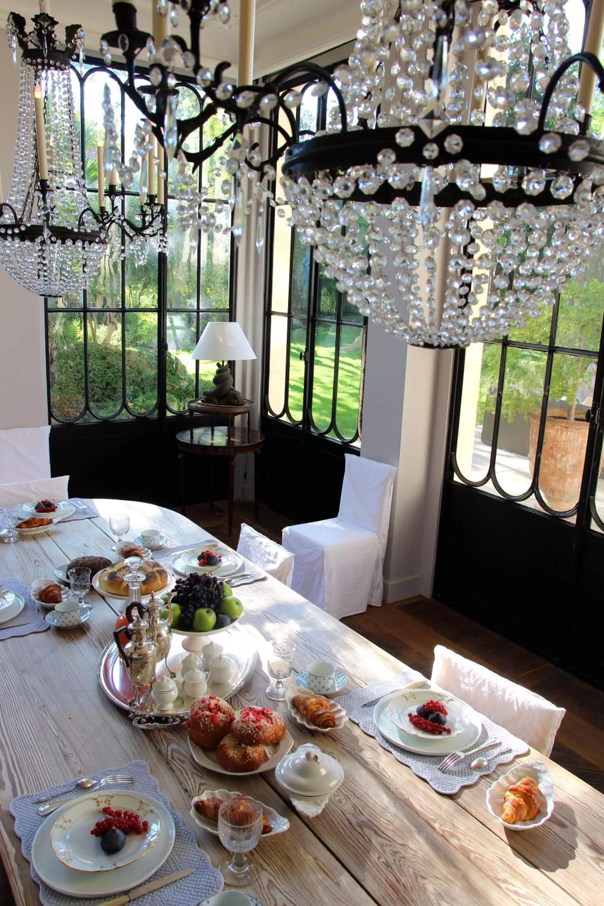 Garden view in La Divine Comédie-Suites Deluxe