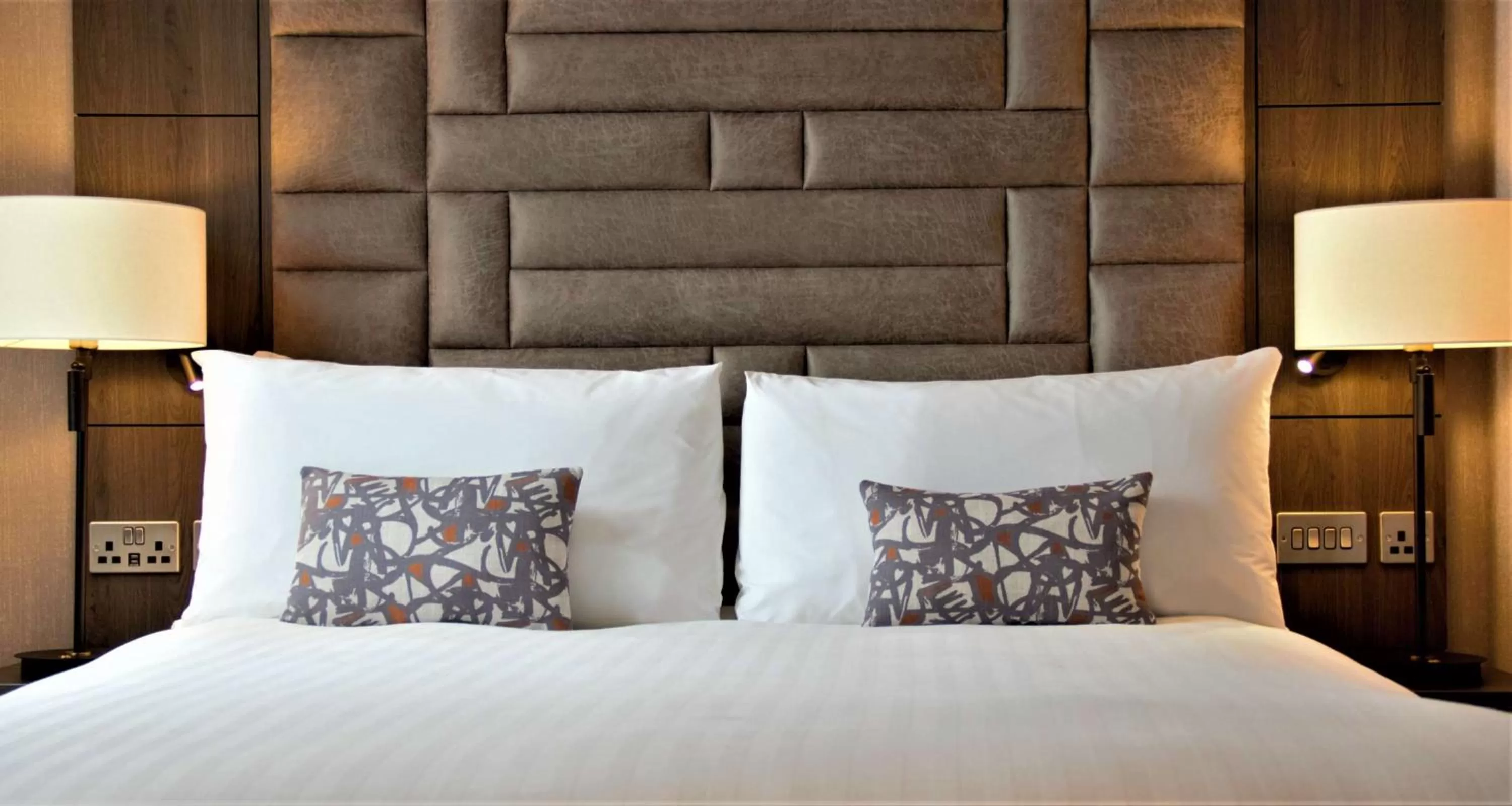 Photo of the whole room, Bed in River Ness Hotel, a member of Radisson Individuals