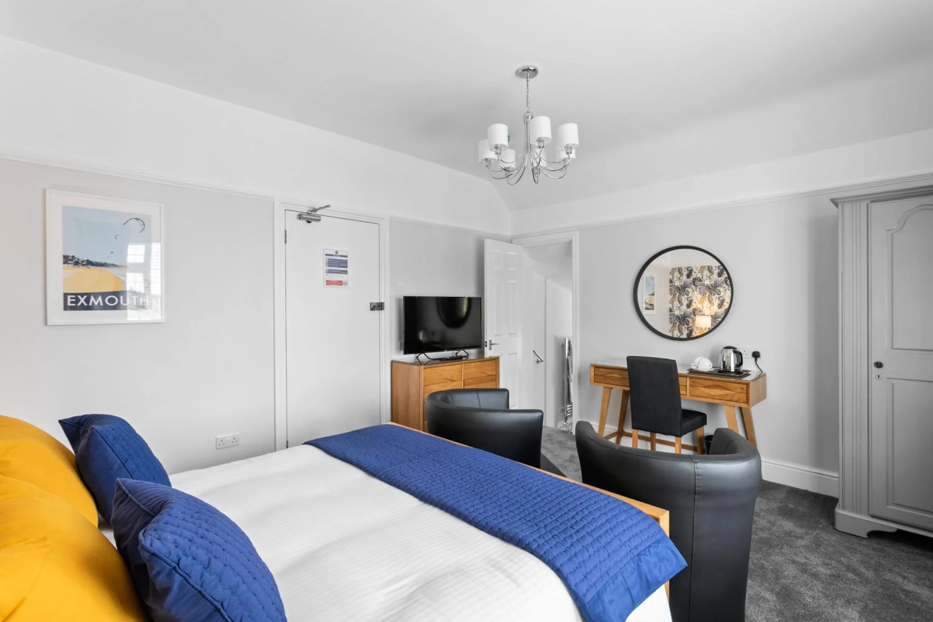 Bedroom, Bed in Stover Lodge