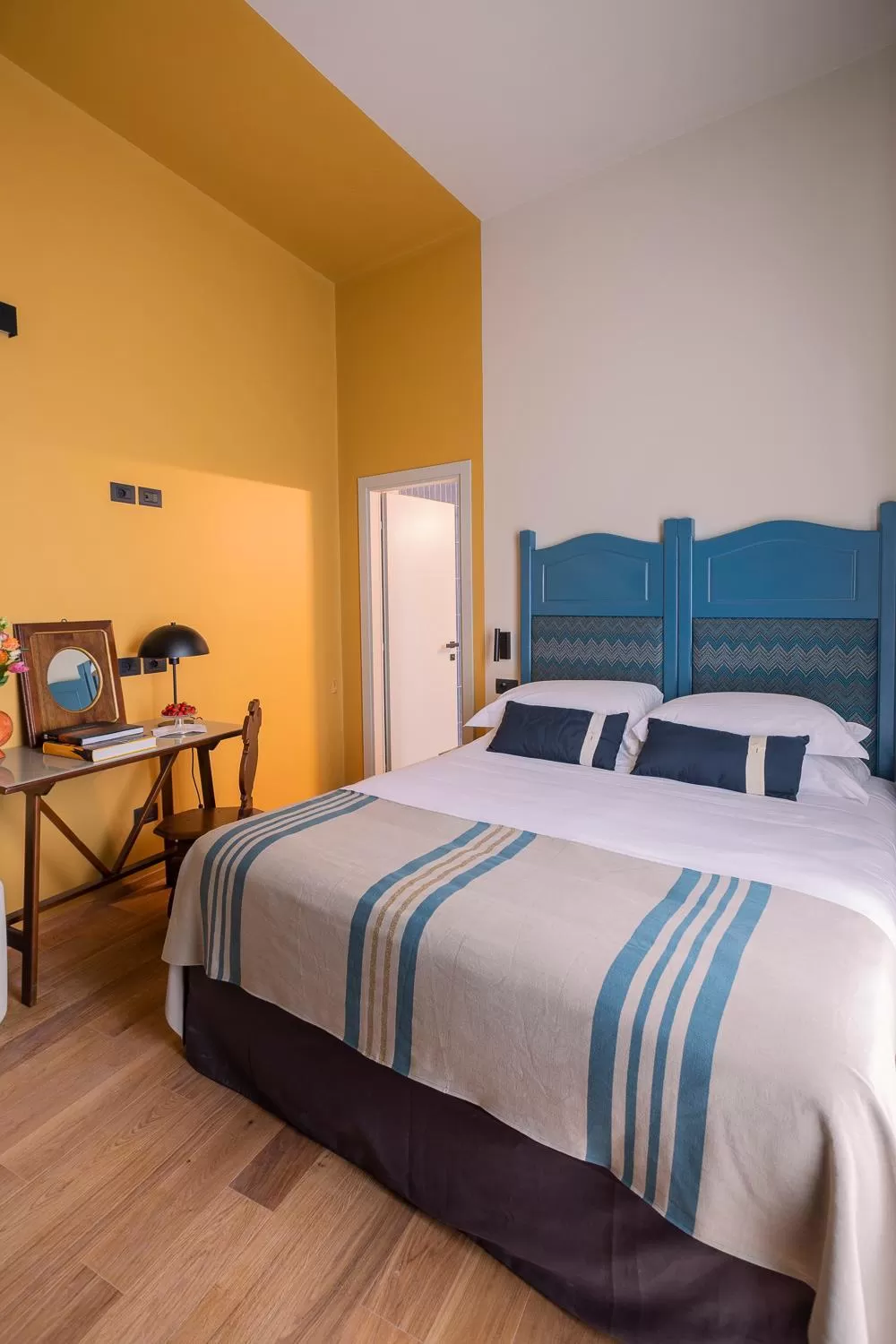 Bed in Hotel Priori Secret Garden