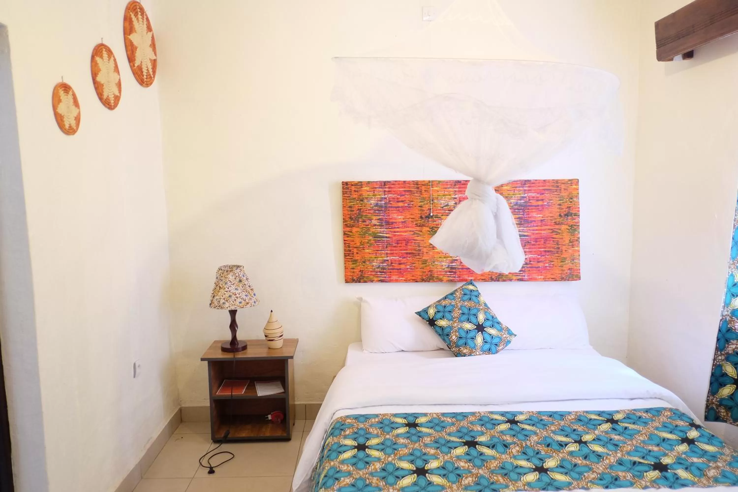Photo of the whole room in INZOZI AFRICA HOUSE B&B- Kacyiru