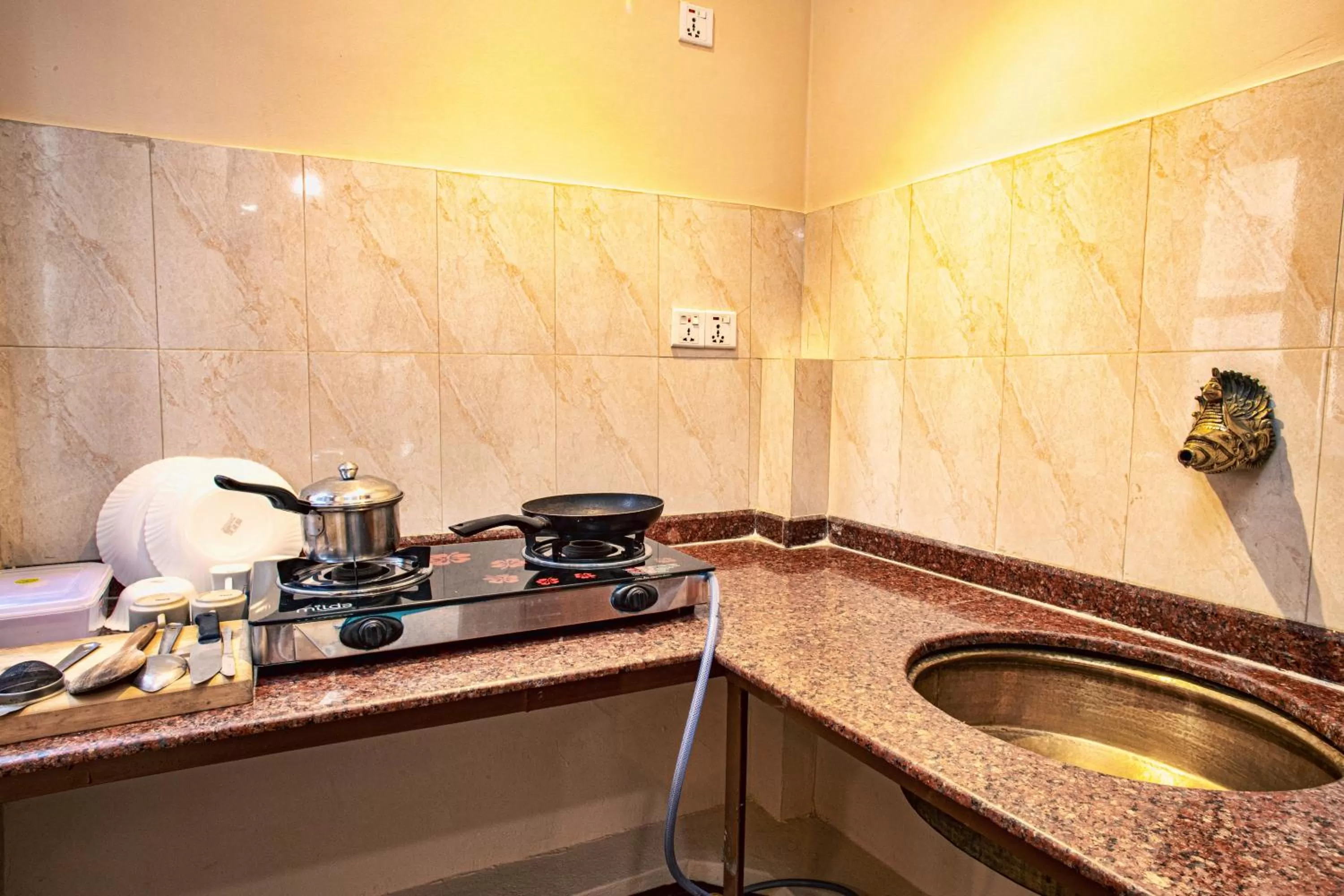 Kitchen or kitchenette in Newa Home