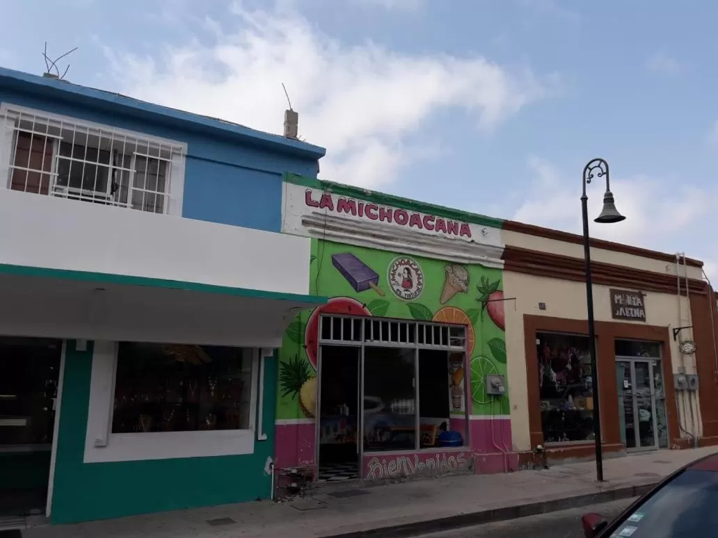 Facade/entrance in Hotel Casa Ceci Inn