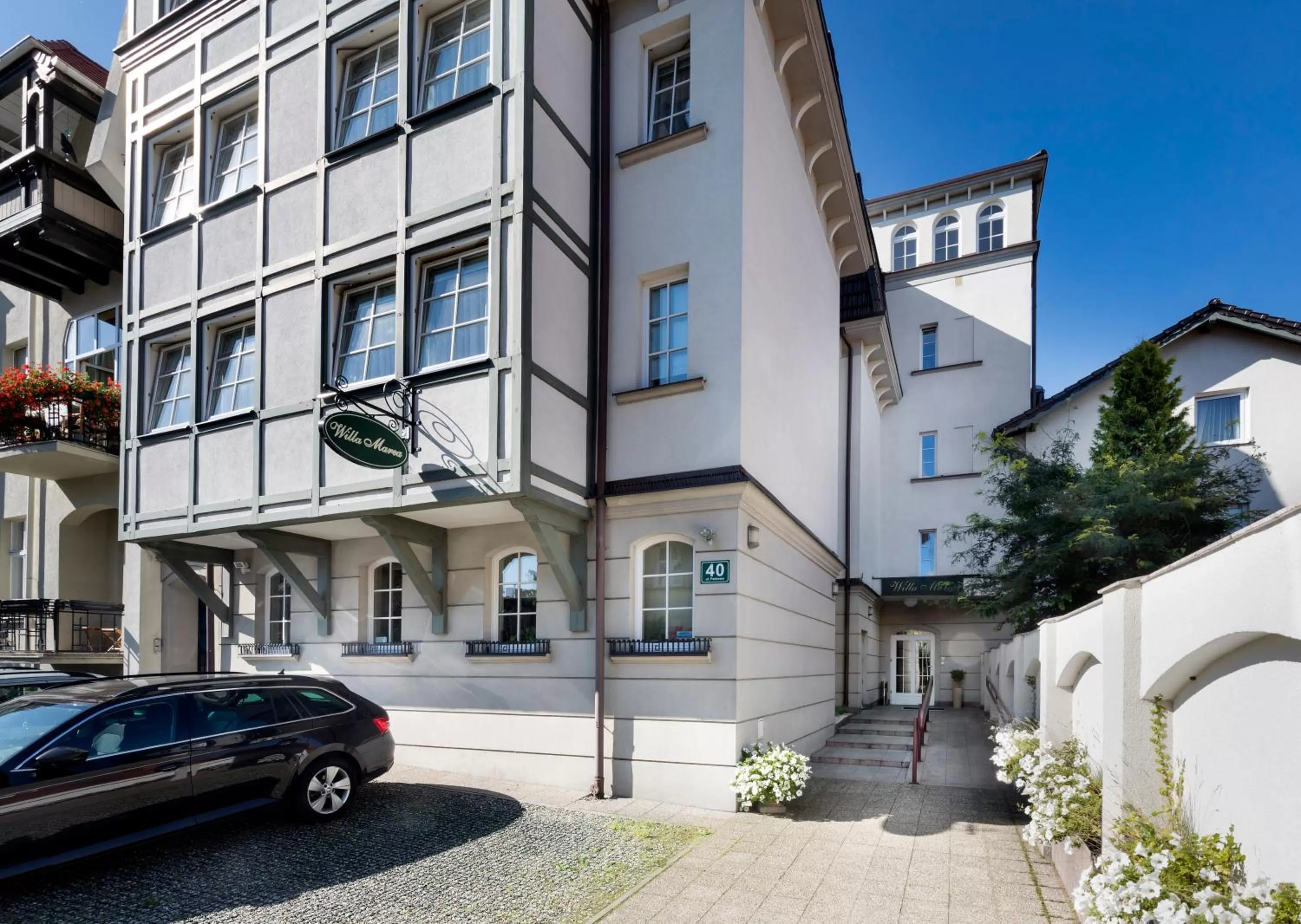 Facade/entrance in Willa Marea