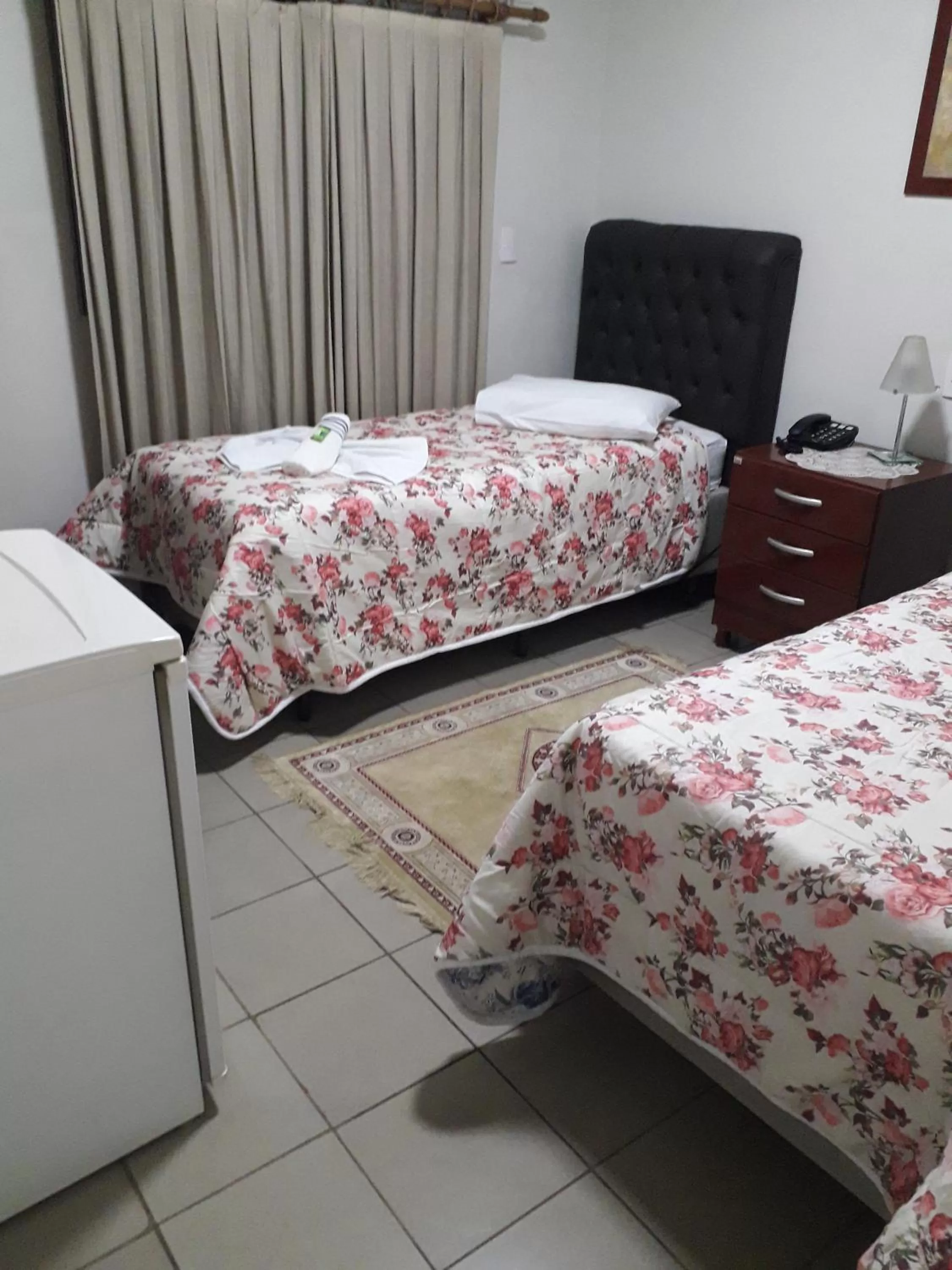 Bedroom, Bed in Hotel Athenas e Convenções