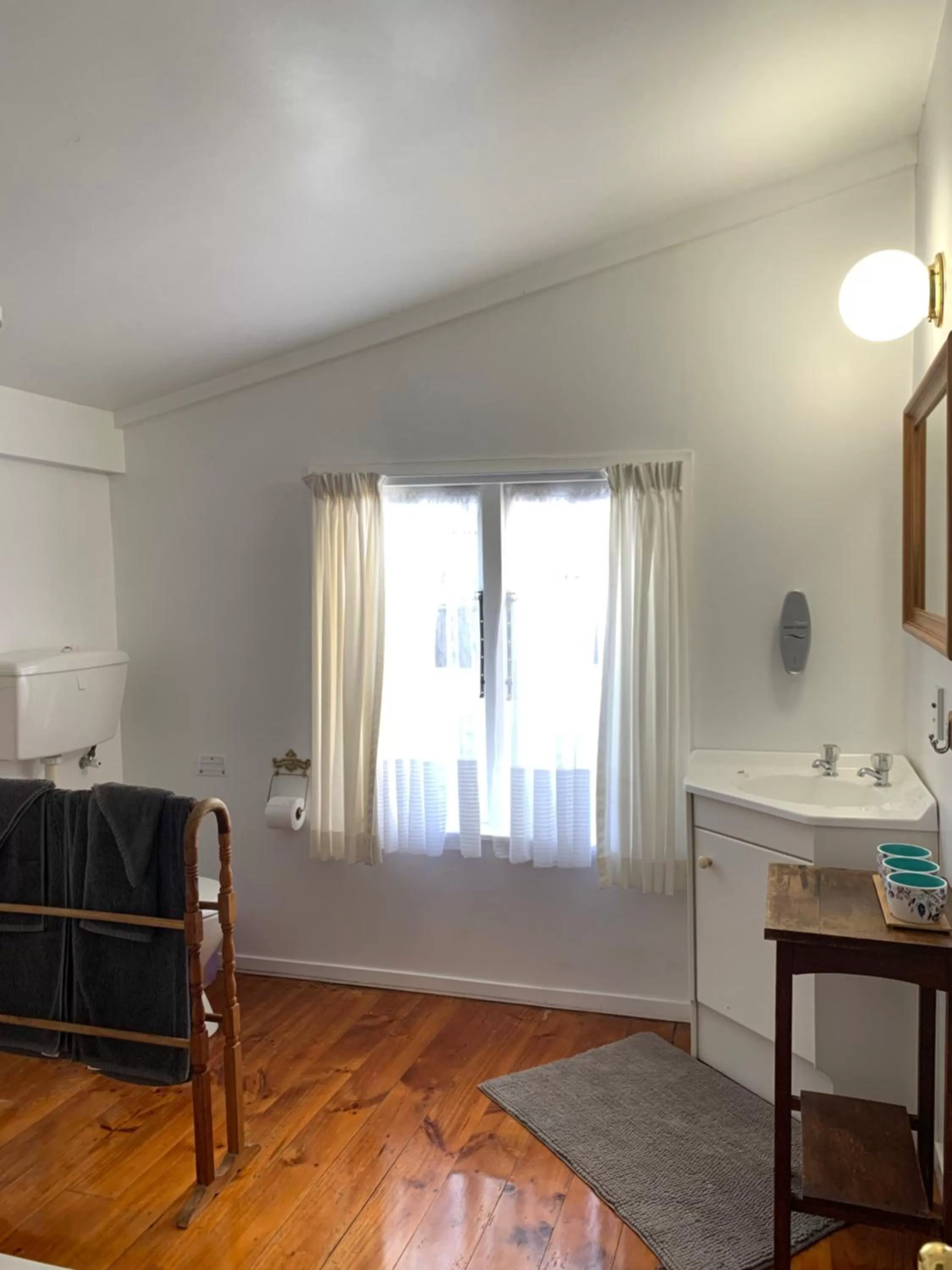 Bathroom, TV/Entertainment Center in Karamana Homestead (1872)