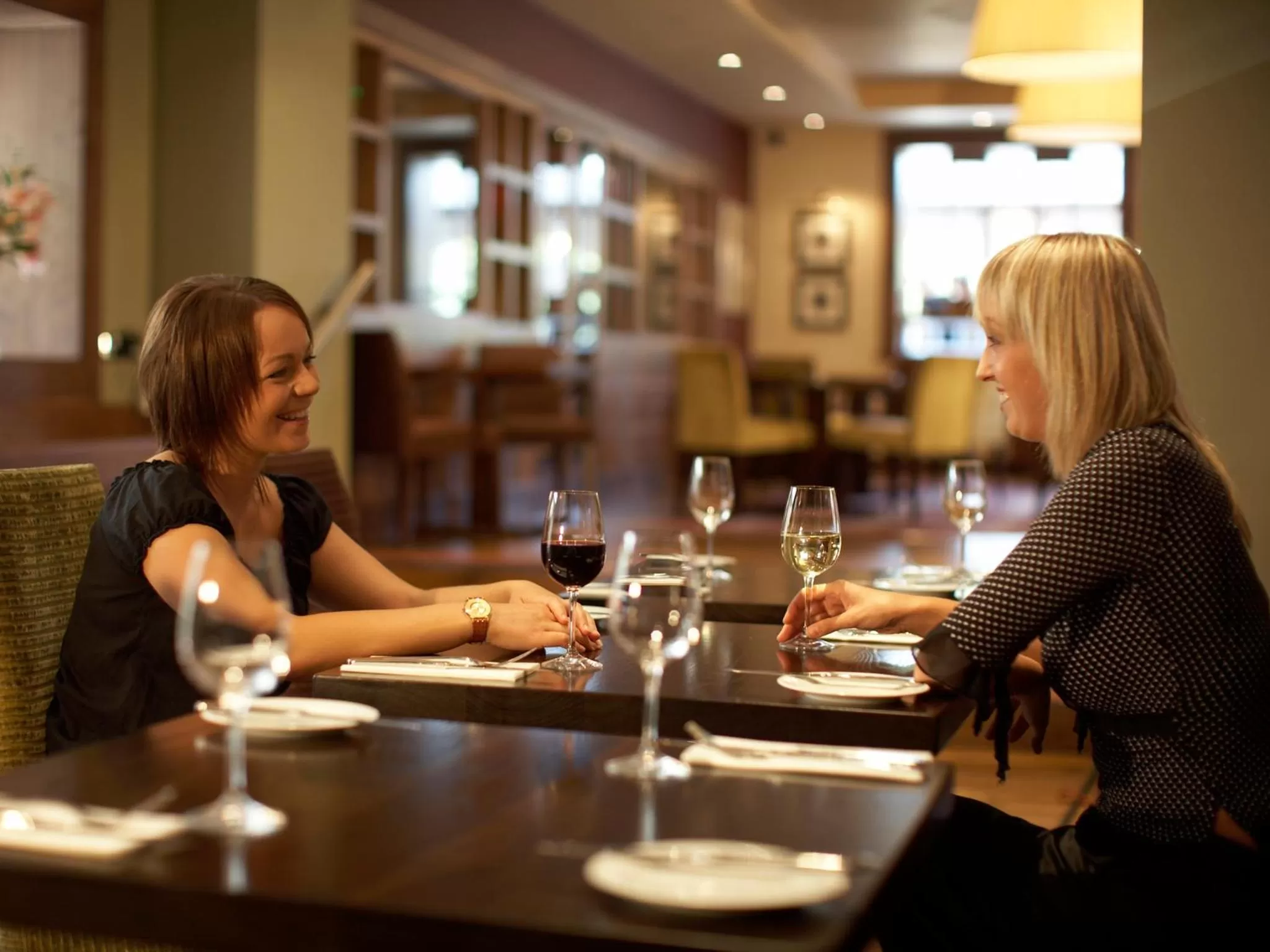 Restaurant/places to eat in Metropole Hotel and Spa