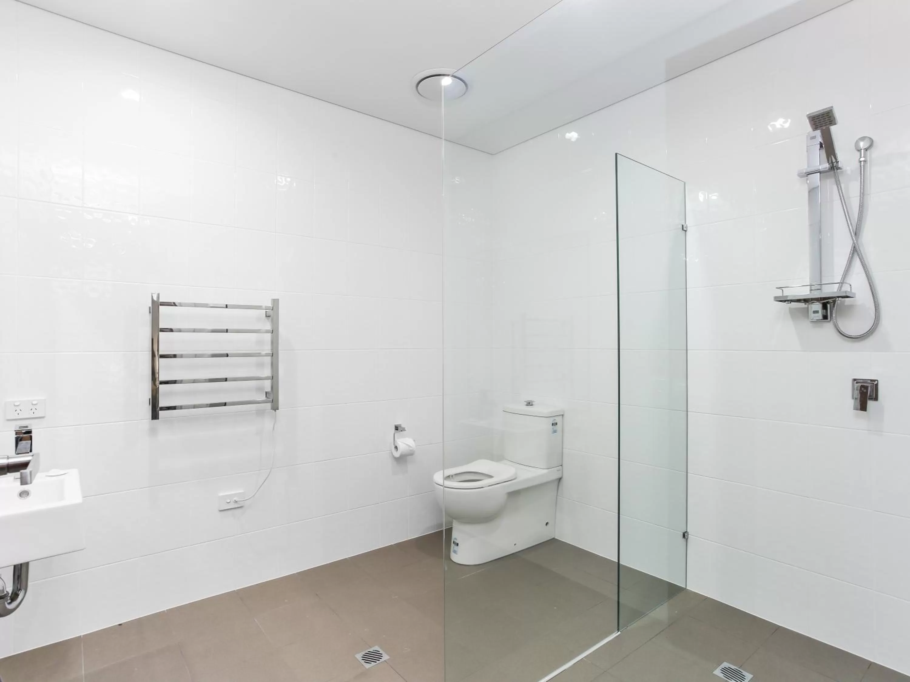 Shower in Sapphire Chambre B&B