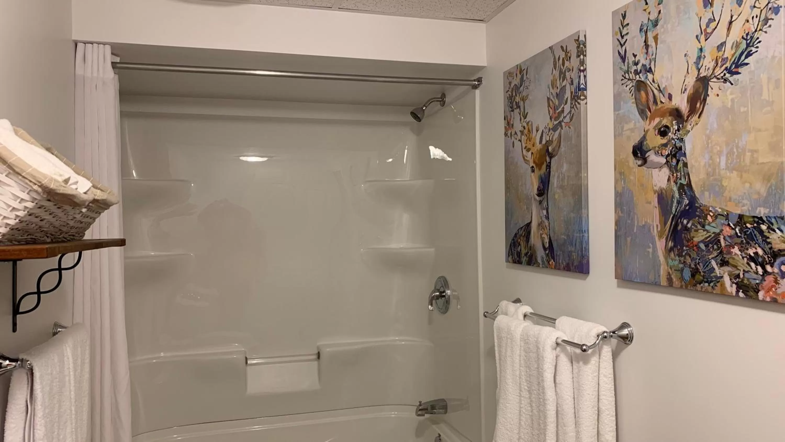 Bathroom in Motel Des Cascades