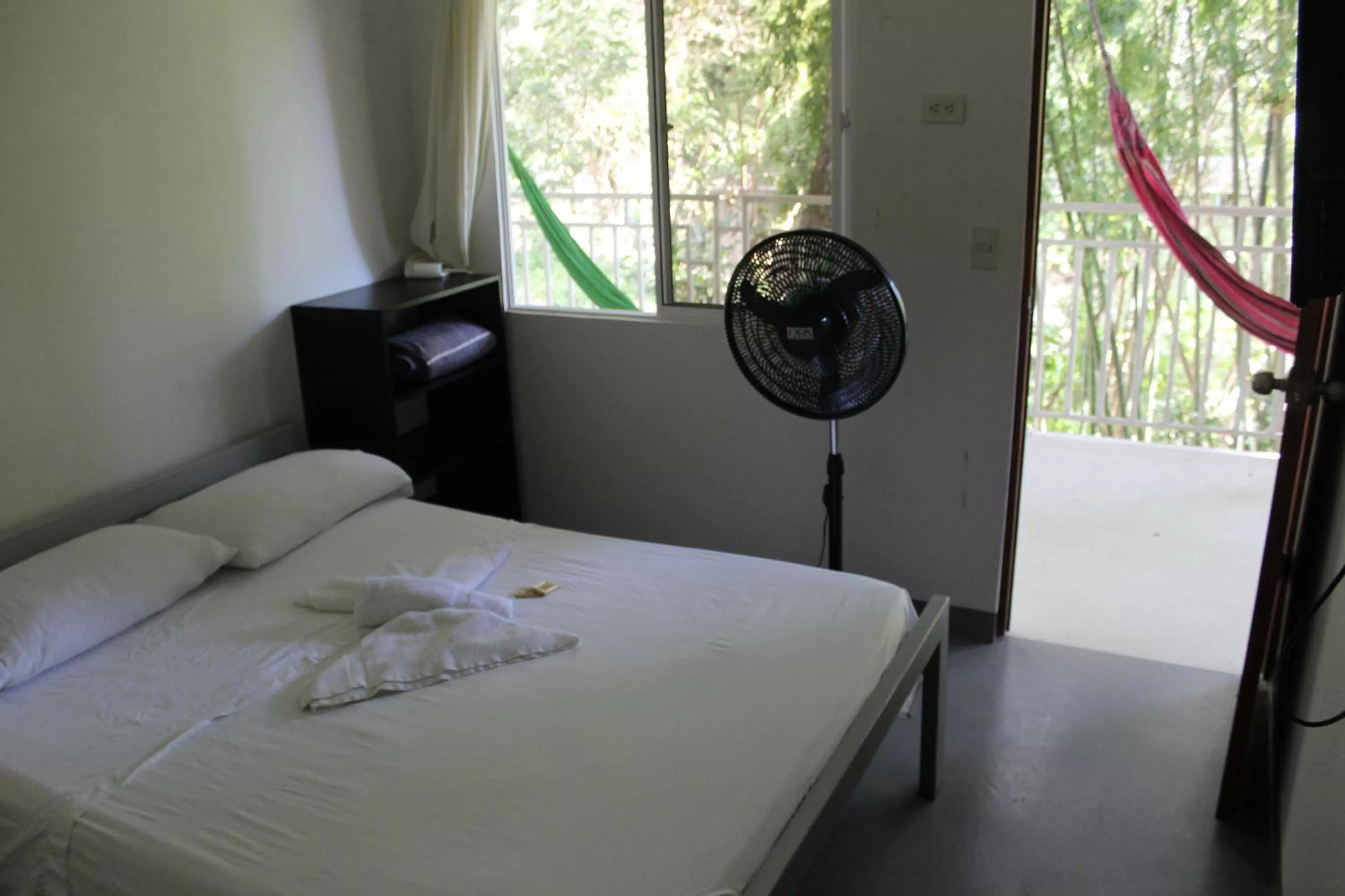 Photo of the whole room, Bed in Rio Escondido