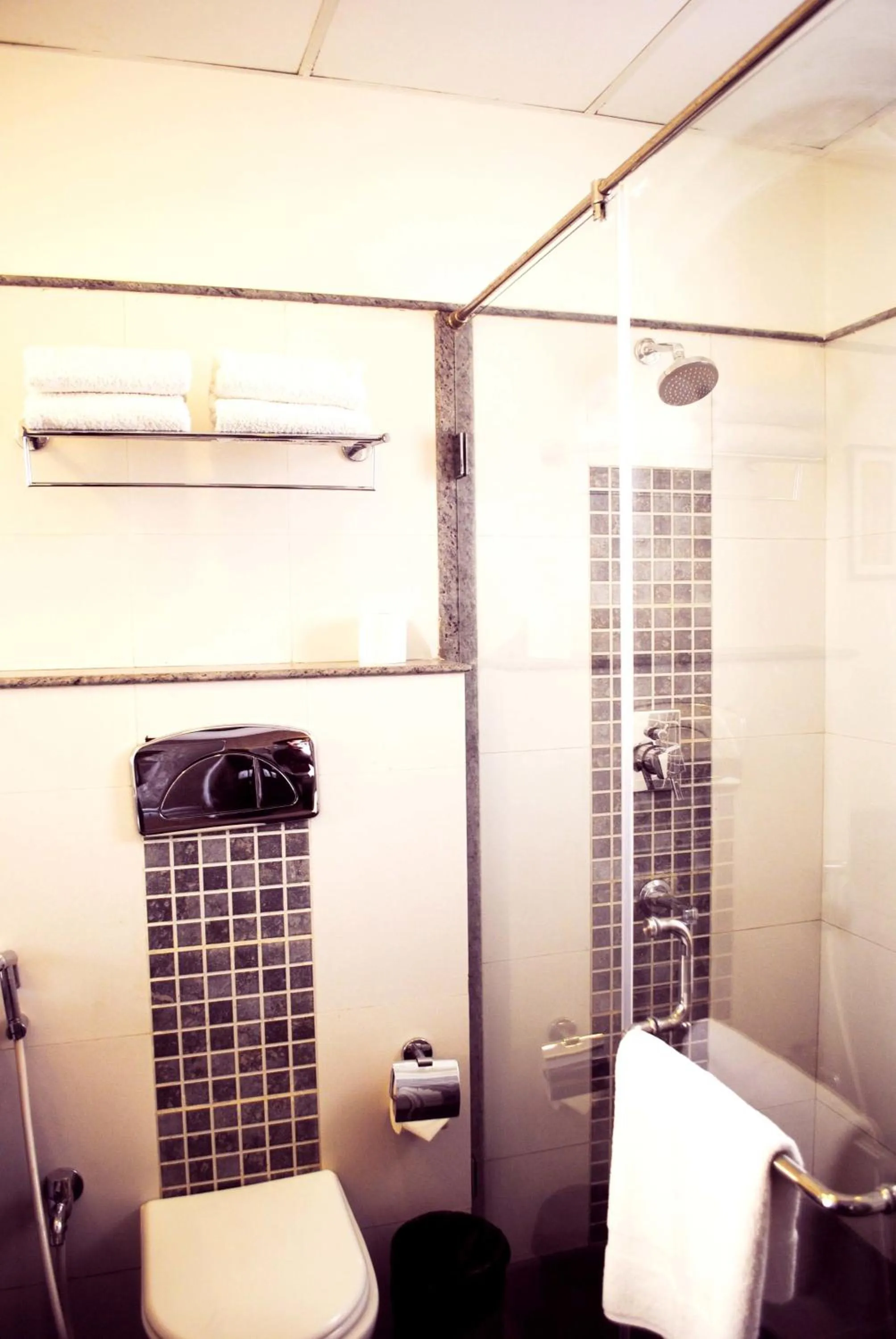 Bathroom in The Park Classic