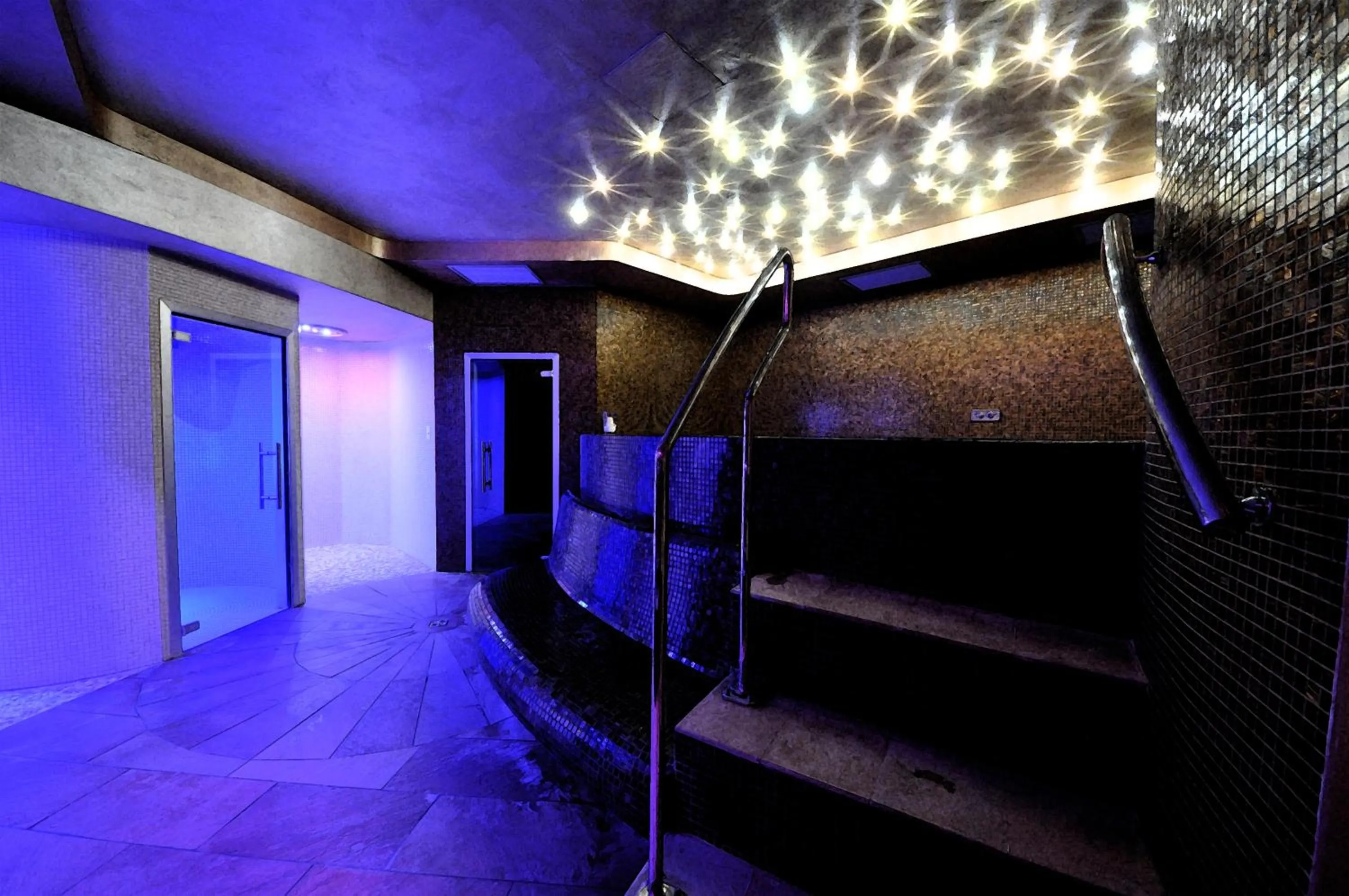 Spa and wellness centre/facilities in Hotel Dei Fiori Restaurant - Meeting & Spa