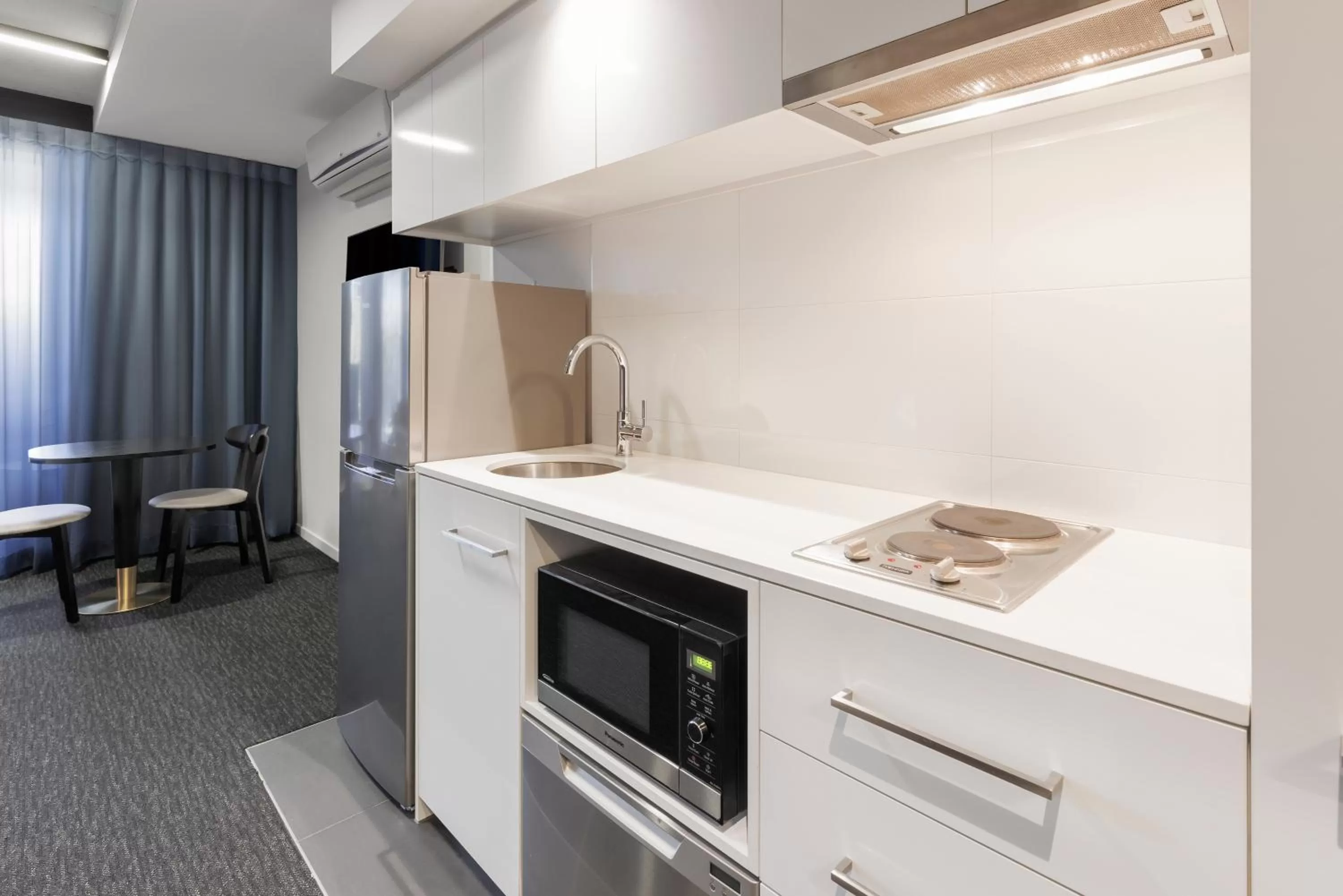 Kitchen or kitchenette, Kitchen/Kitchenette in Mercure Melbourne St Kilda Road