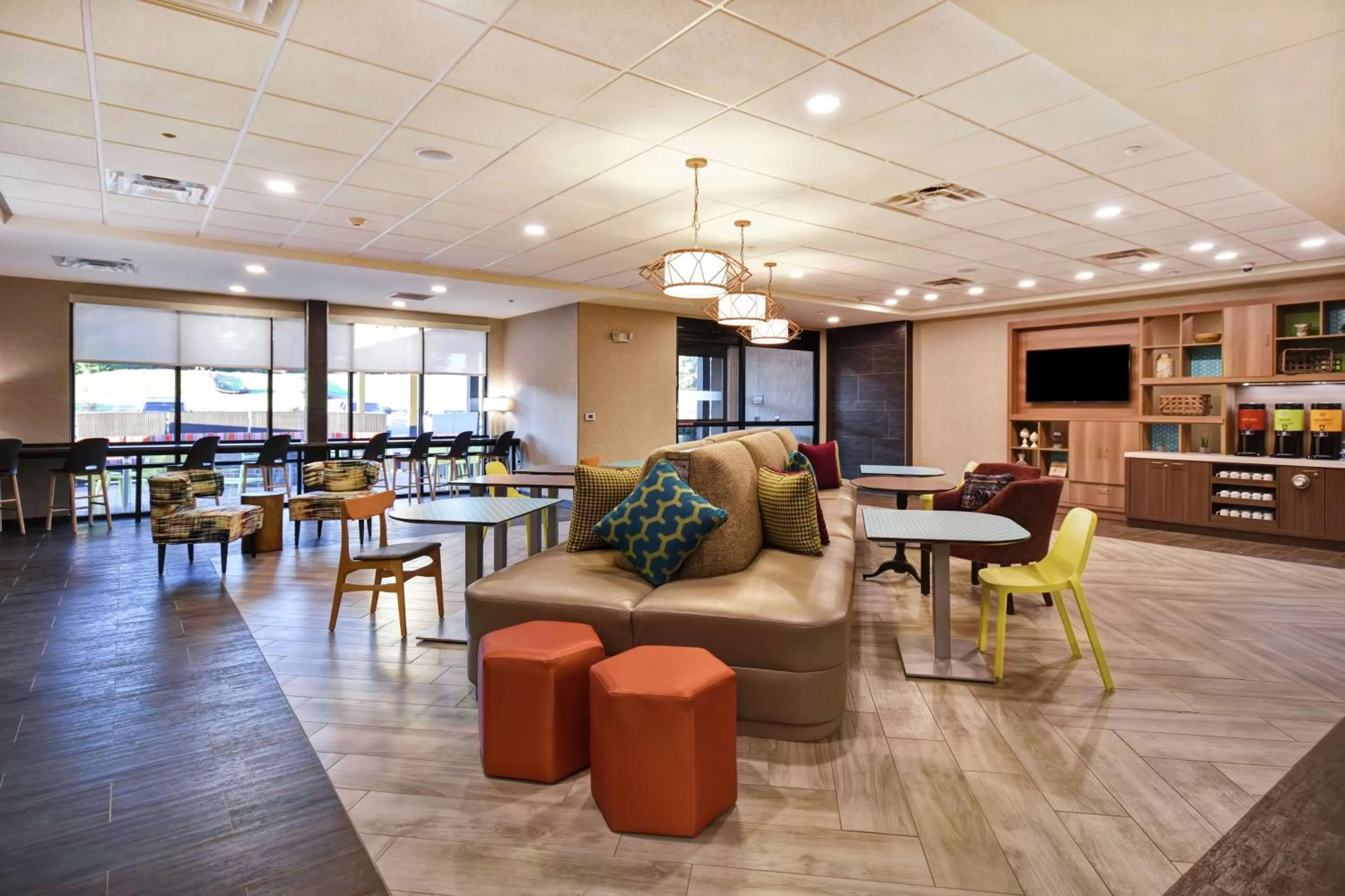 Lobby or reception in Home2 Suites By Hilton Lagrange