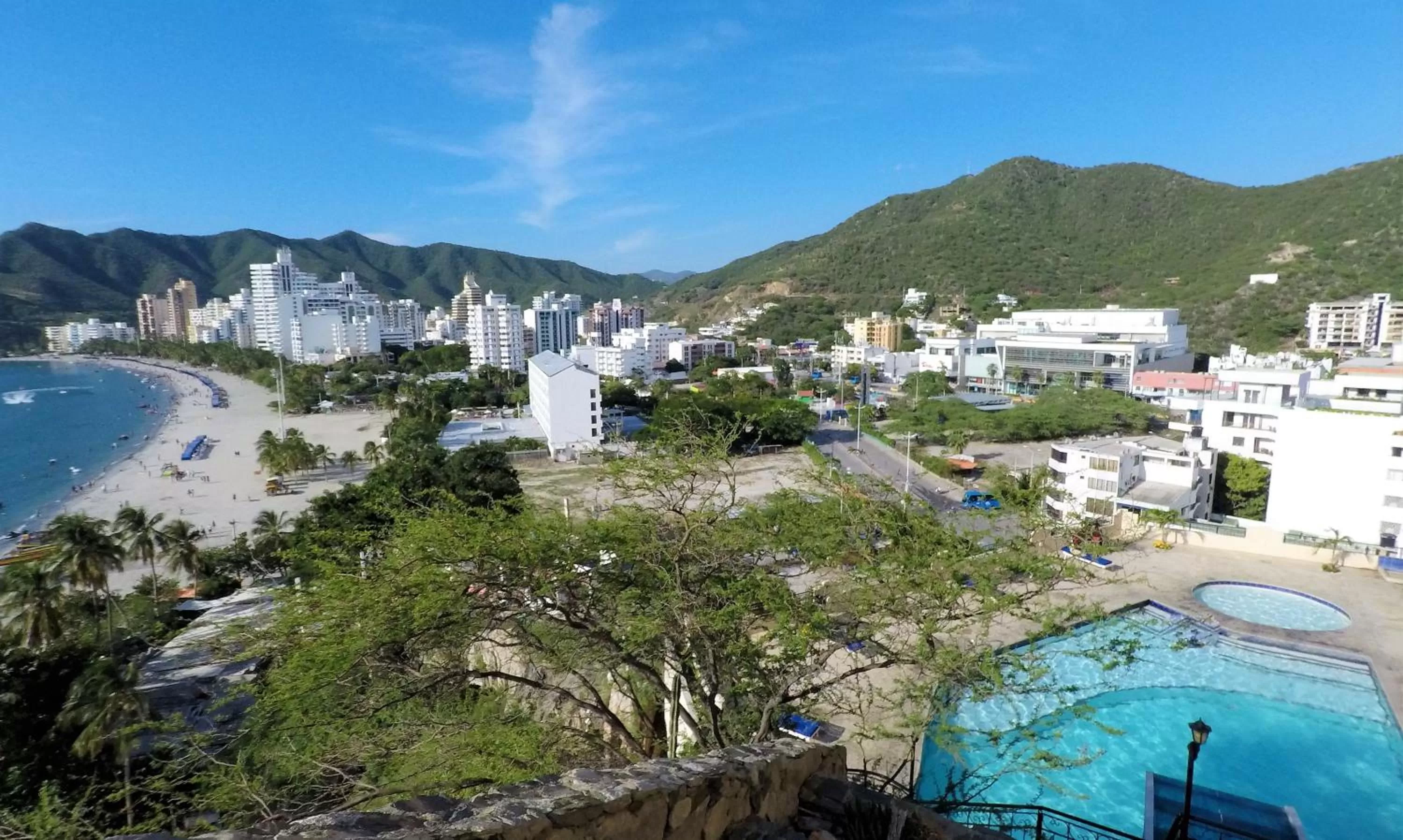Pool view in Edificio El Peñon del Rodadero Apartamento Playa Rodadero