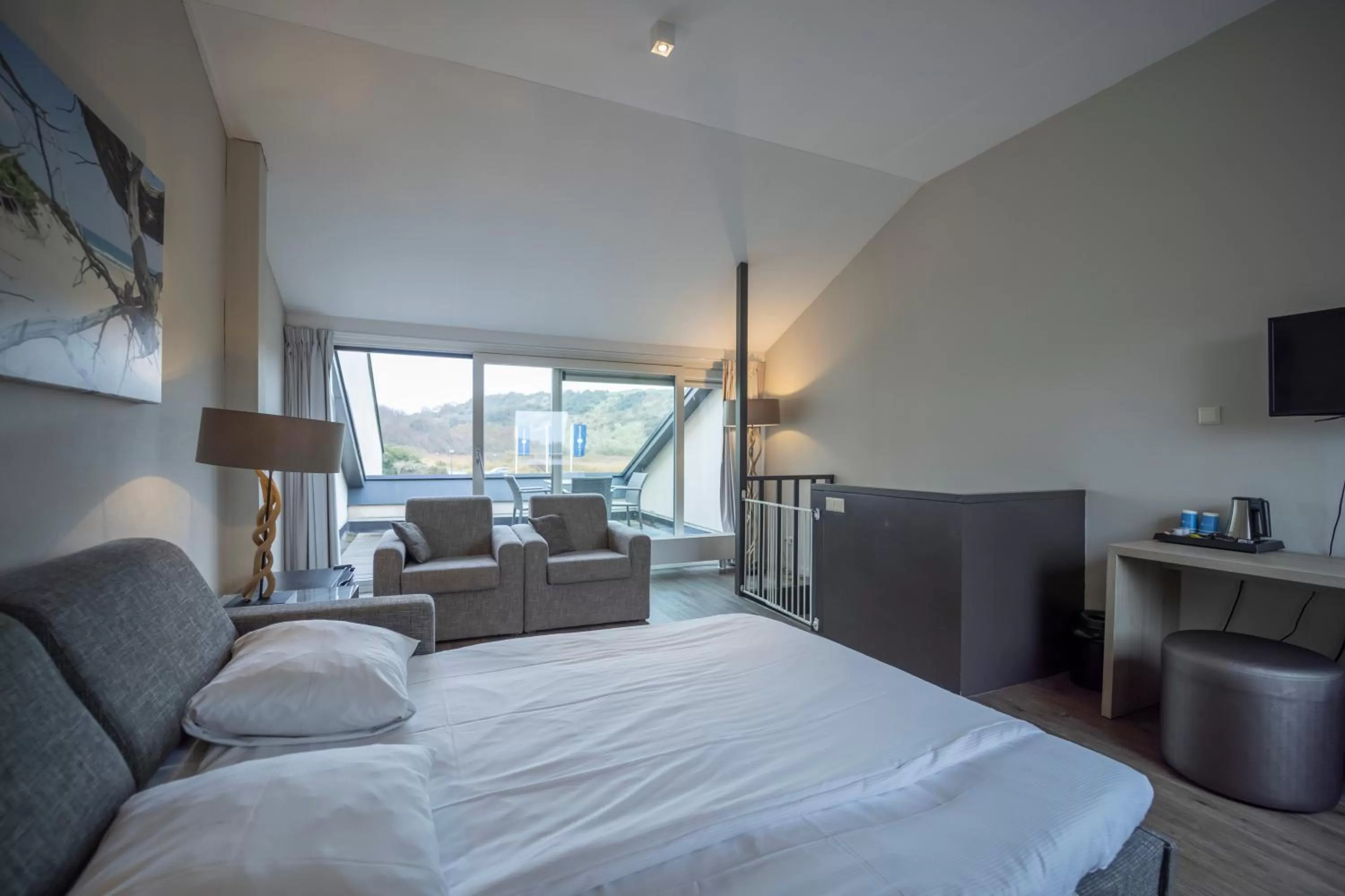 Bedroom, Bed in Fletcher Zuiderduin Beachhotel