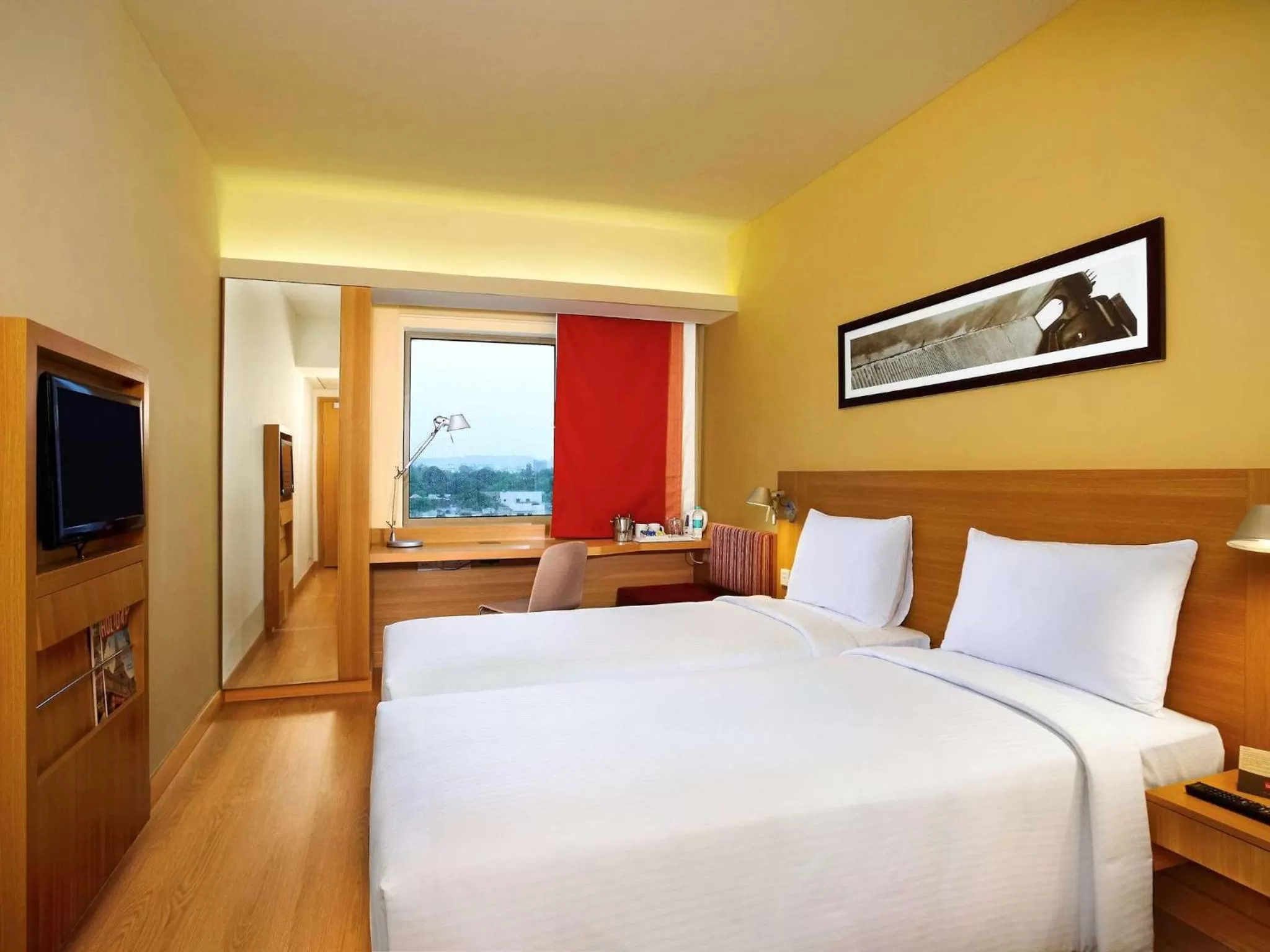 Standard Twin Room in ibis Pune Viman Nagar - An Accor Brand