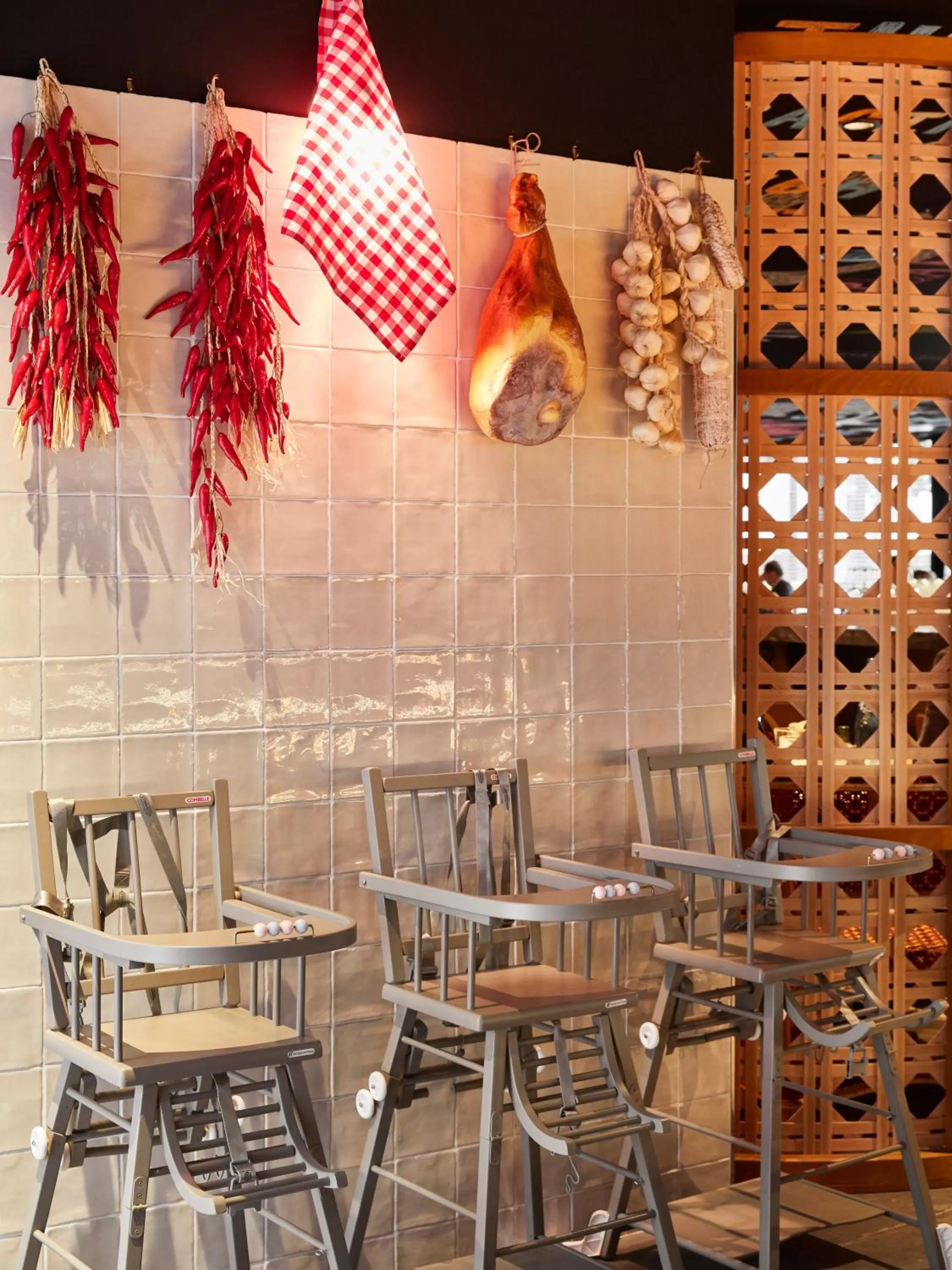 Restaurant/places to eat in Mama Shelter Toulouse