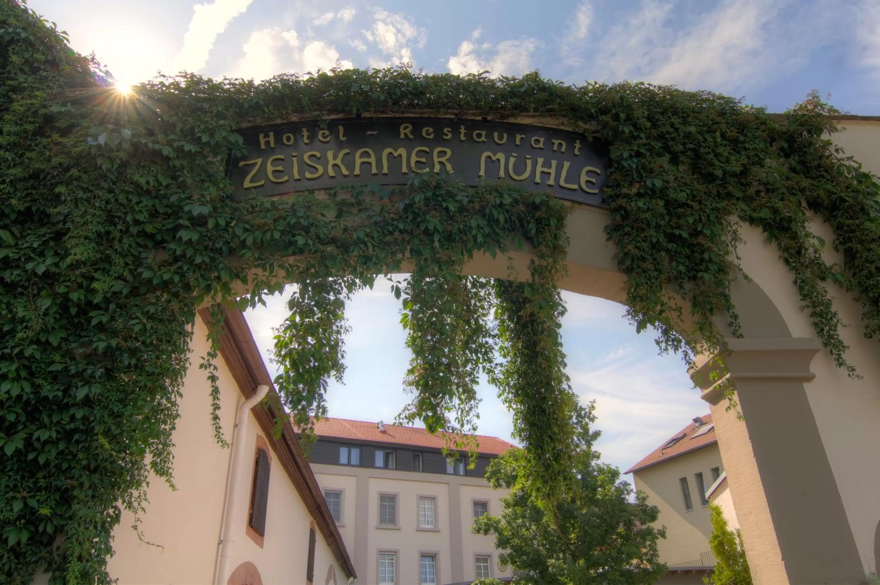Property logo or sign in Hotel Restaurant Zeiskamer Mühle