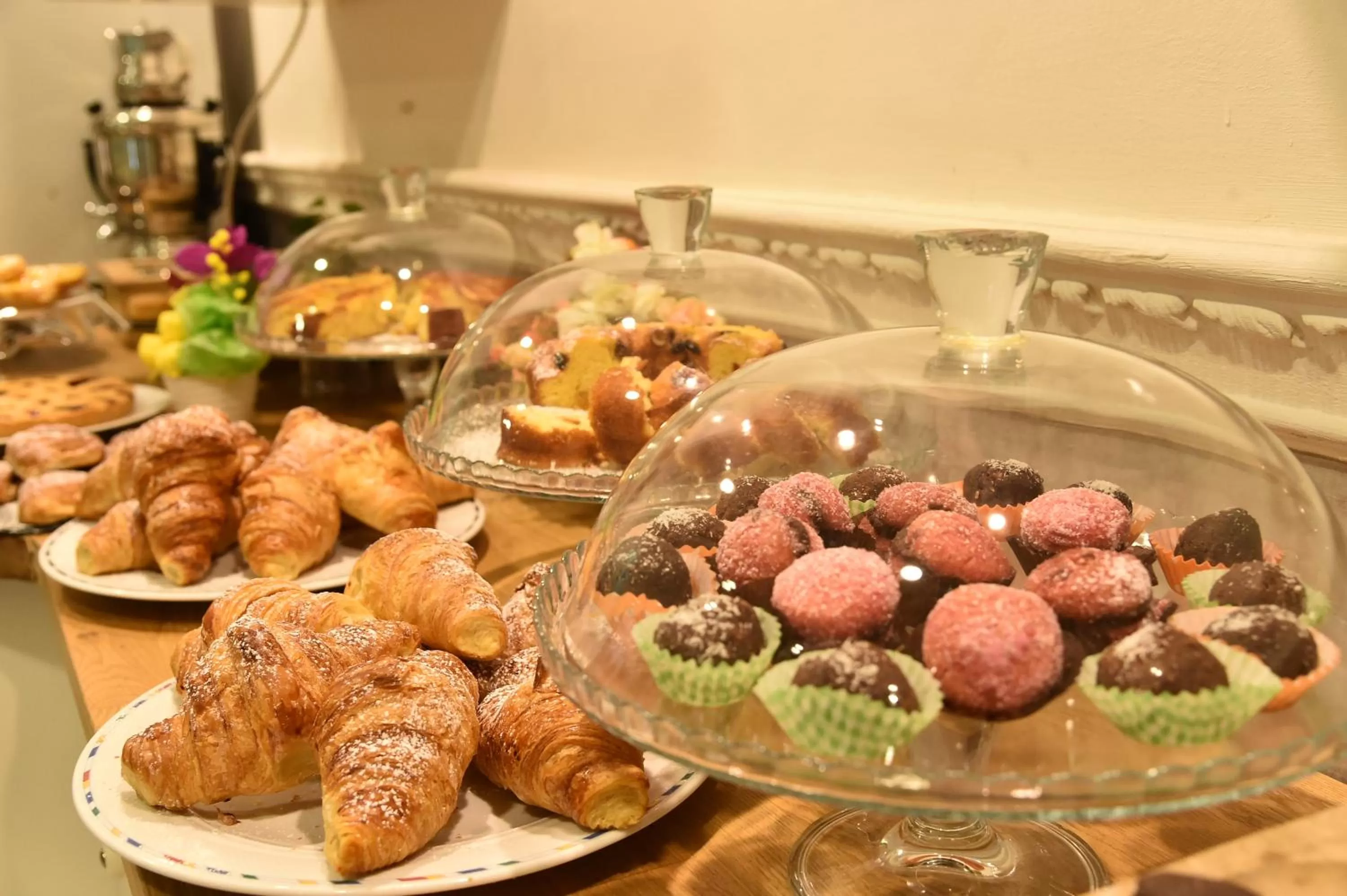 Buffet breakfast in Hotel Okinawa