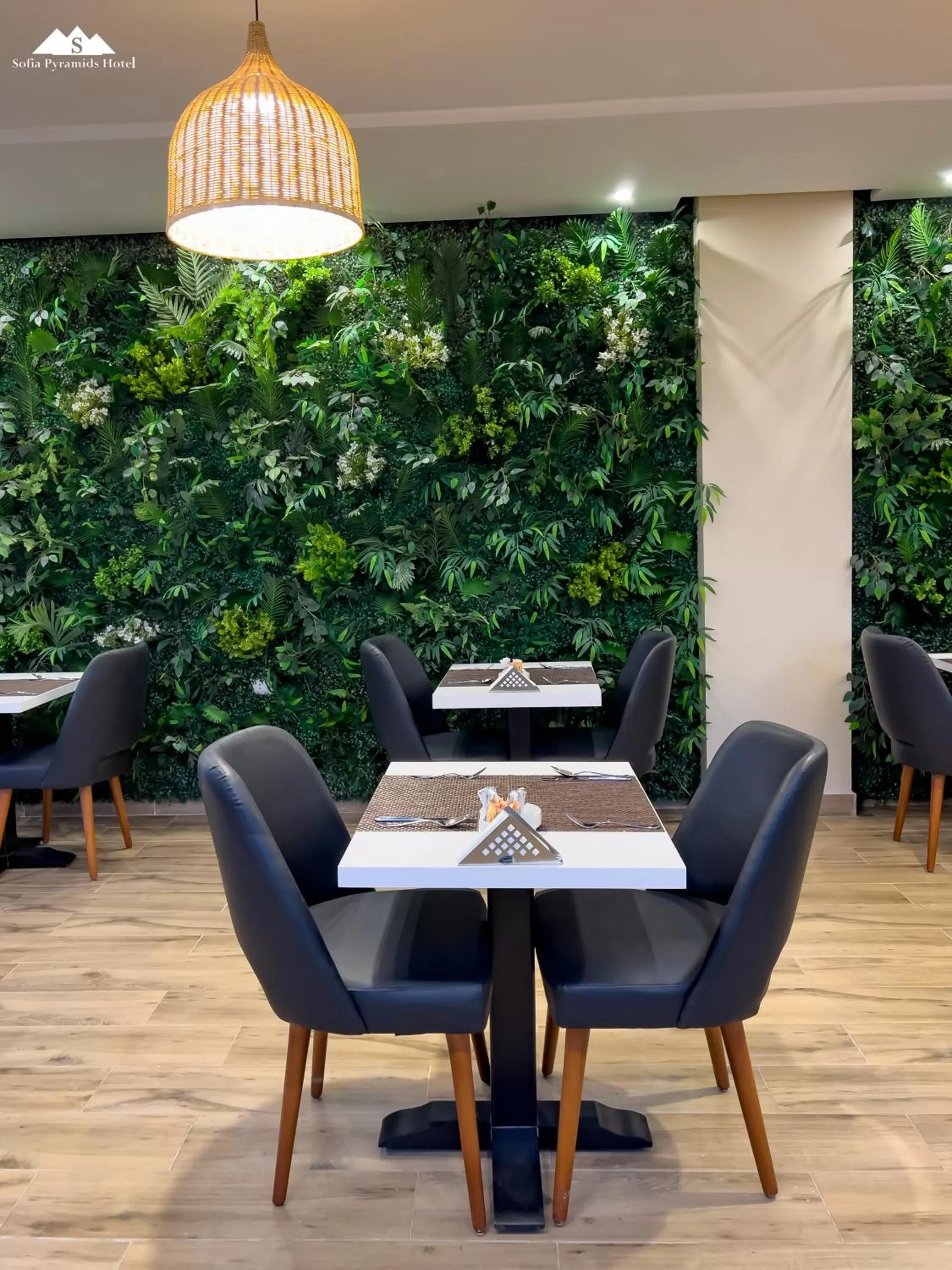 Restaurant/places to eat in Sofia Pyramids Hotel