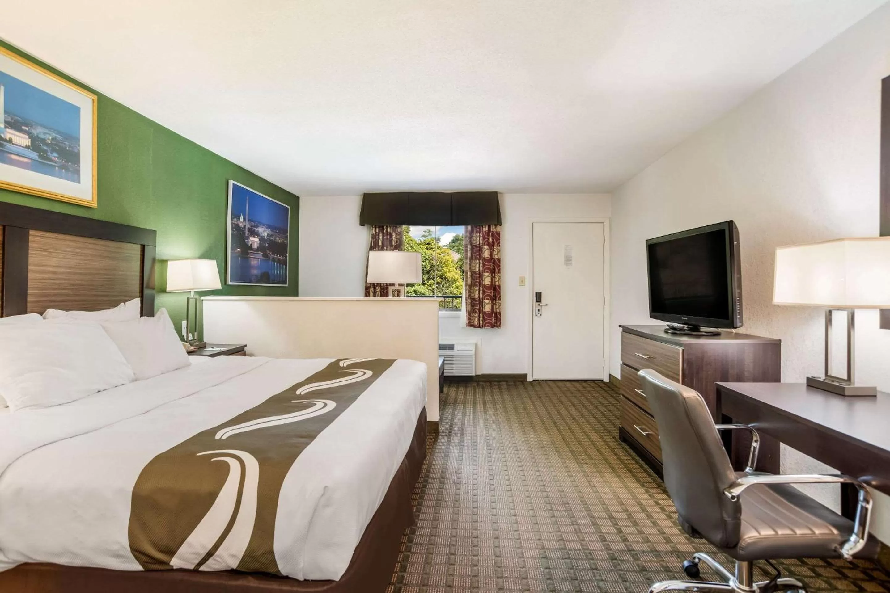 Photo of the whole room, Bed in Quality Inn Mount Vernon