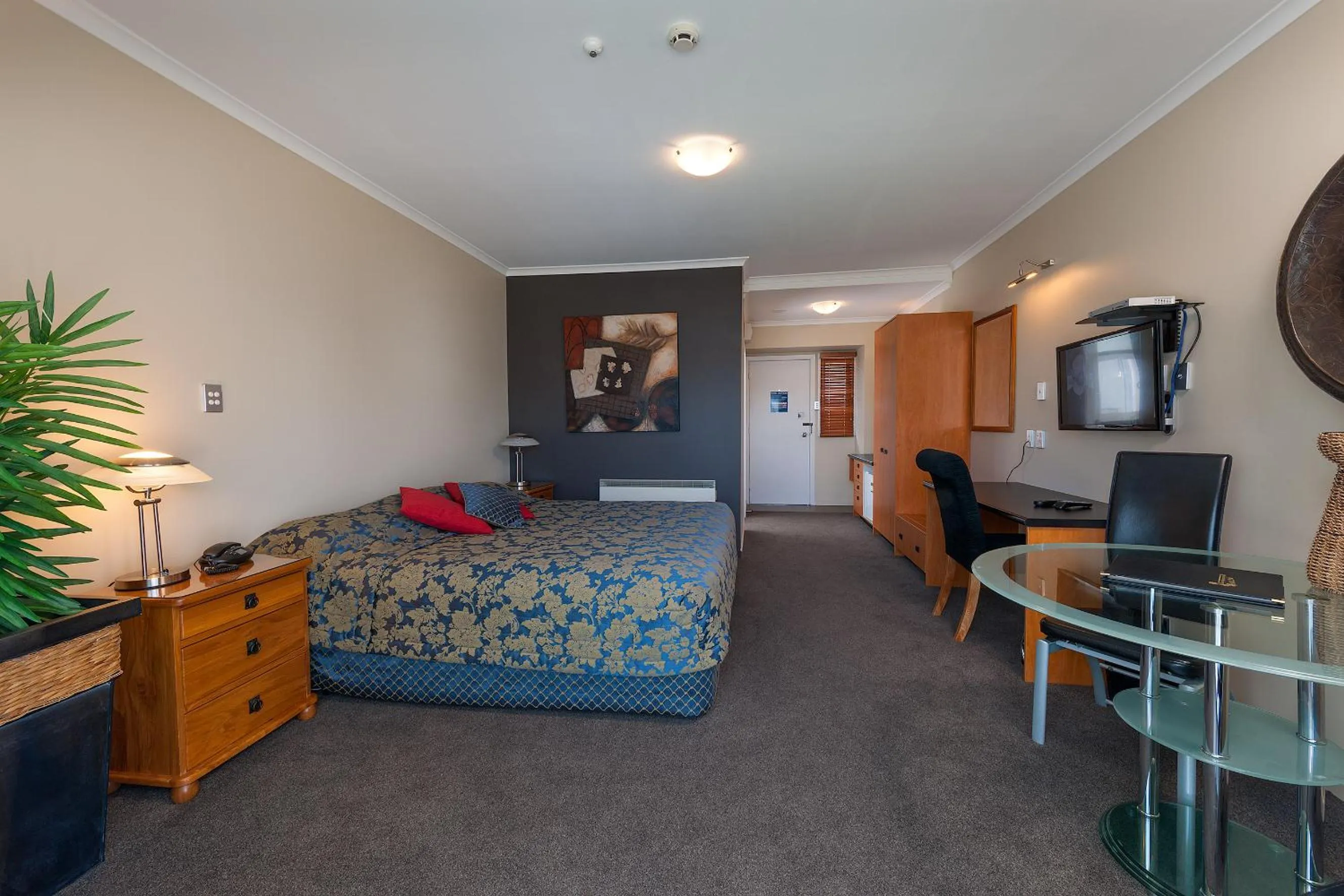 Photo of the whole room in Beachcomber Inn Picton