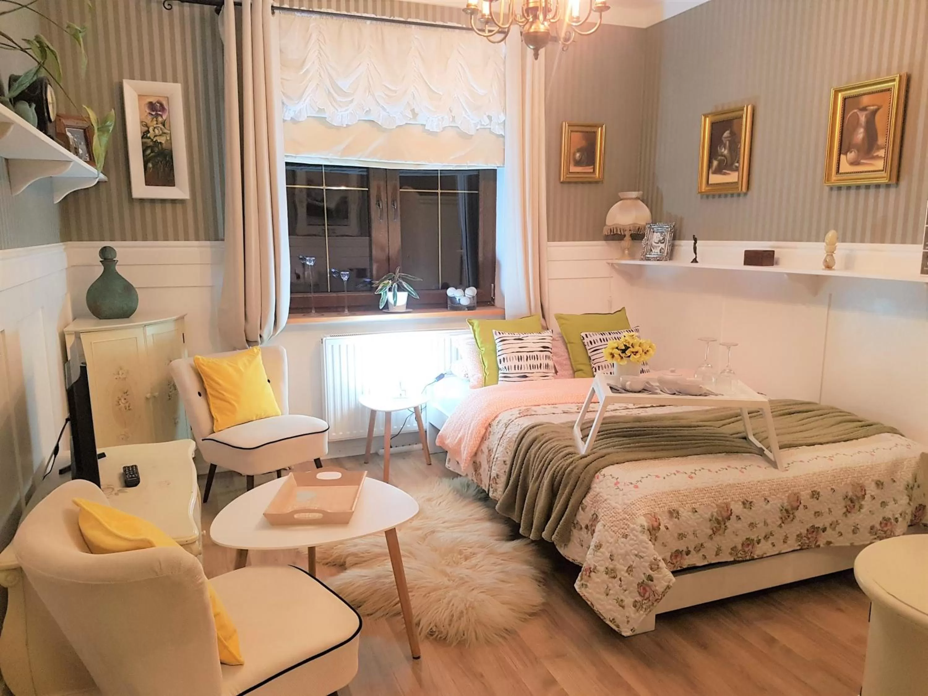 Photo of the whole room, Bed in Dom z Sauną i Jacuzzi- na wyłączność lub pokoje