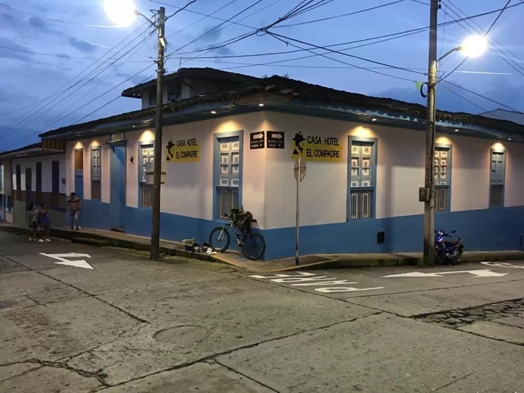 Property Building in Casa Hotel El Compadre